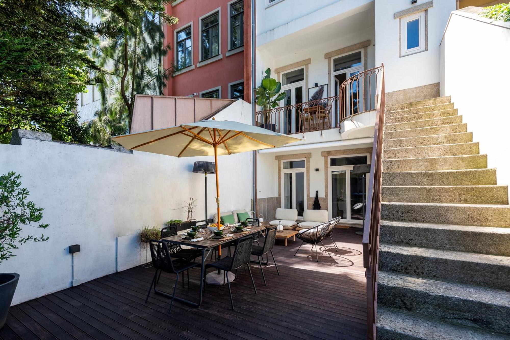 Bmyguest - The Marquis Luxury Garden Apartment *