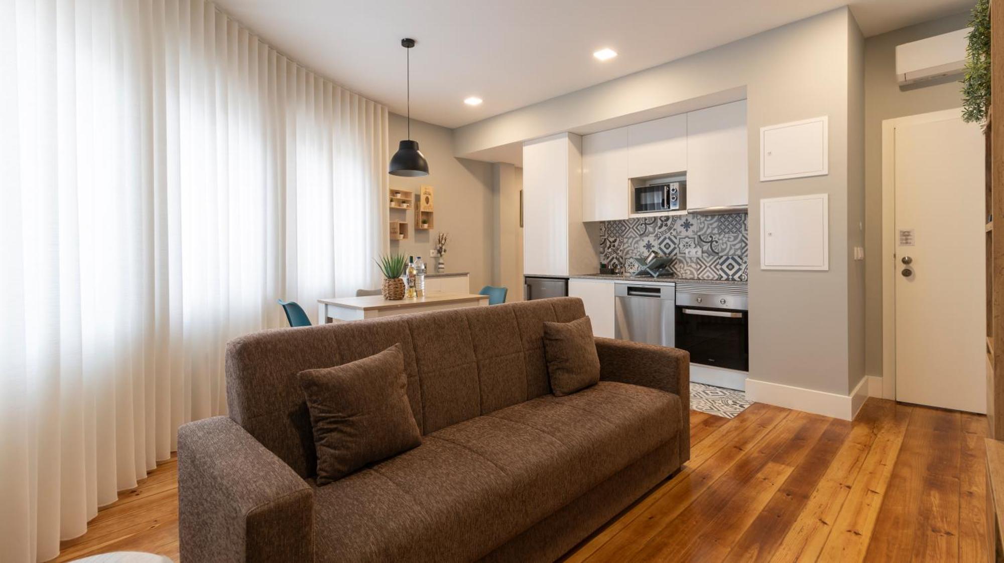 Stop & Relax - Parking Apartment