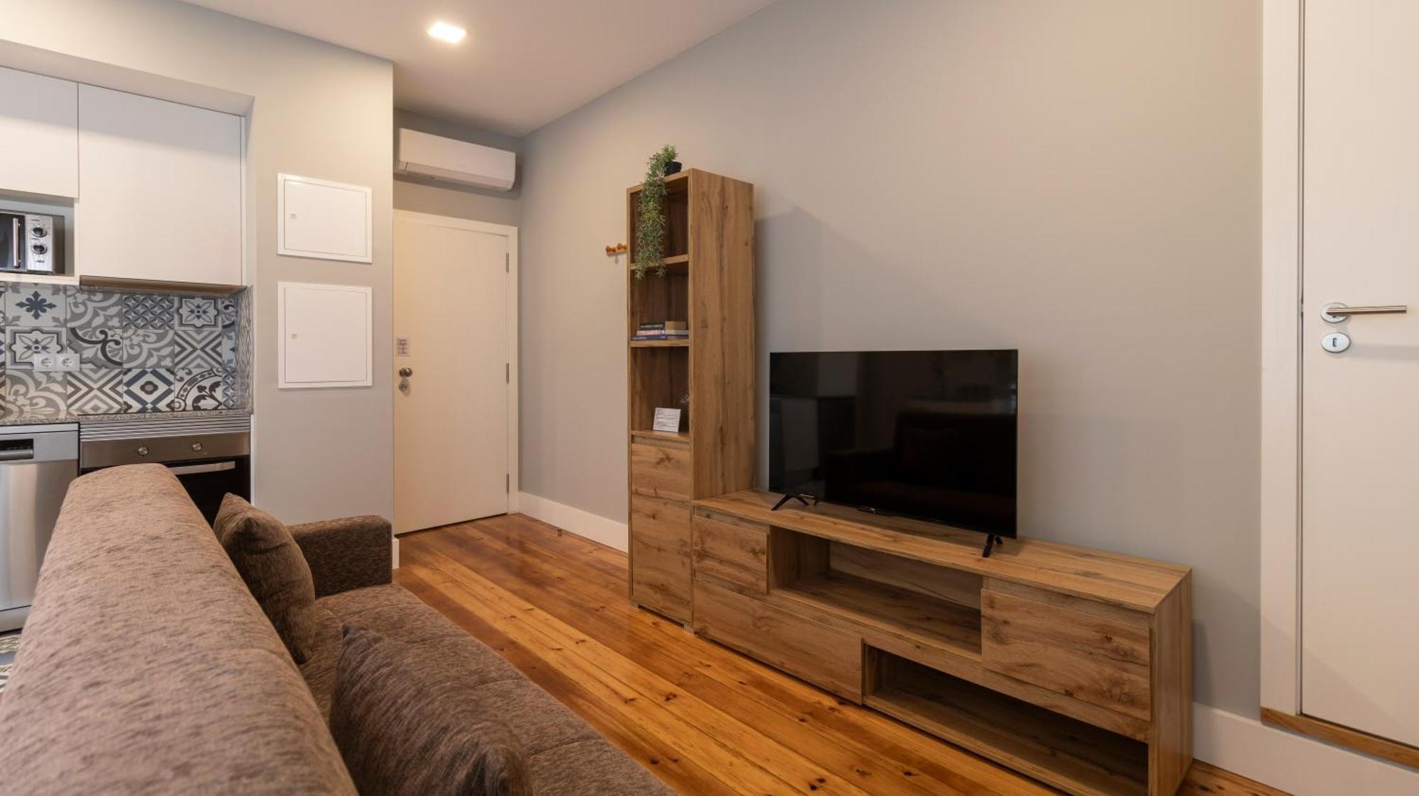 Stop & Relax - Parking Apartment
