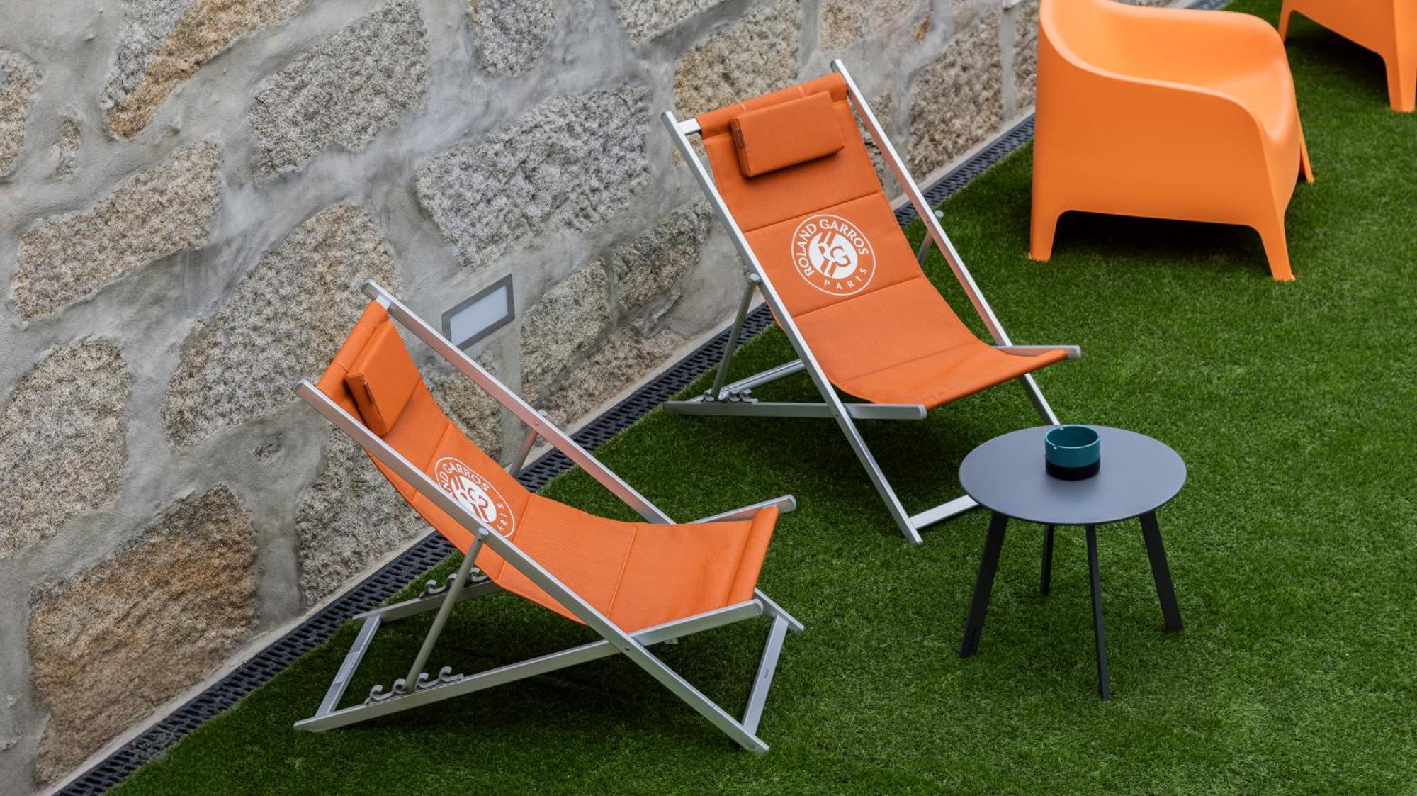 Stop & Relax - Parking Apartment Porto