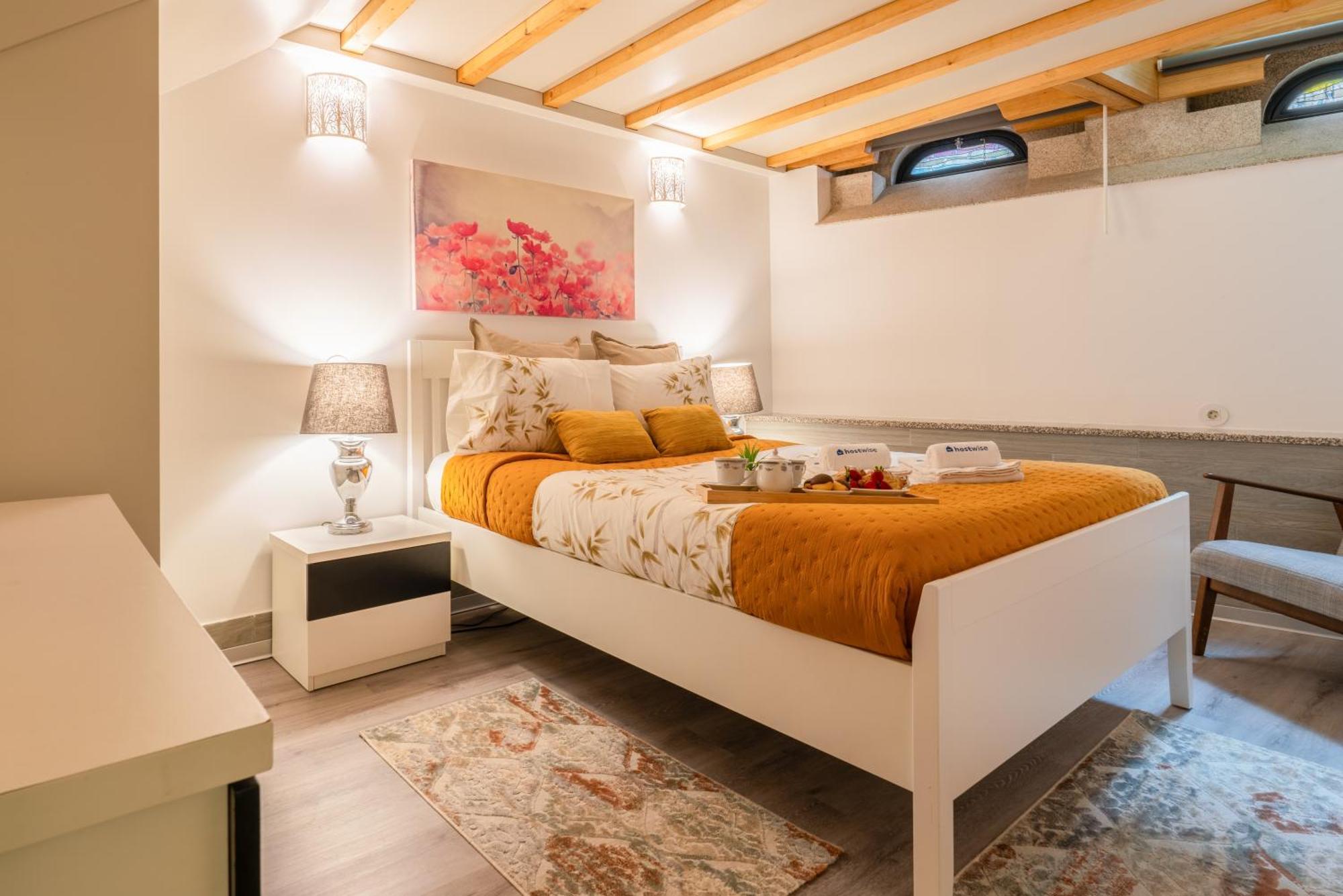 Host Wise - Colourful Cozy Flat * Porto