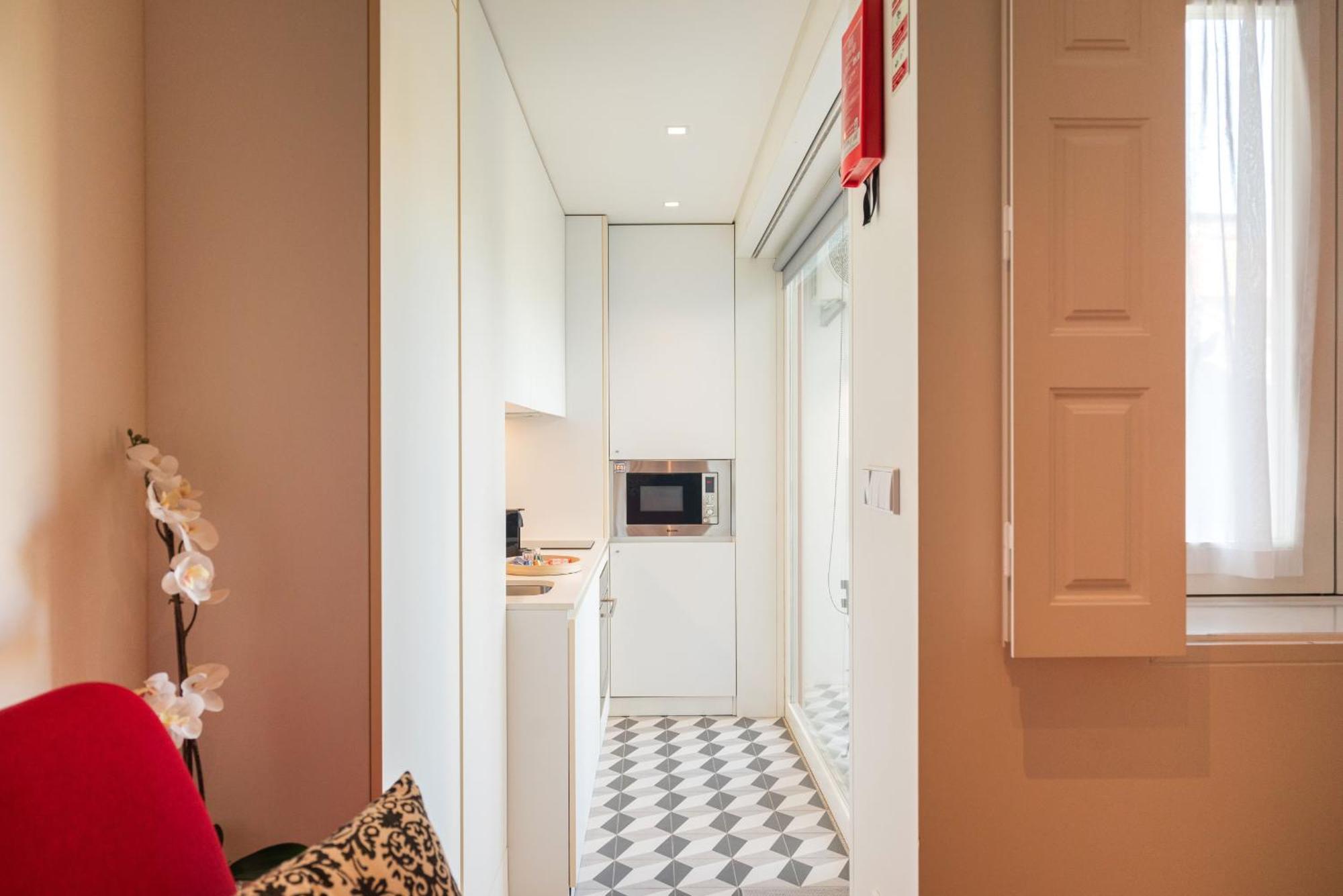 Modern Loft W Ac Downtown And Metro Apartment *