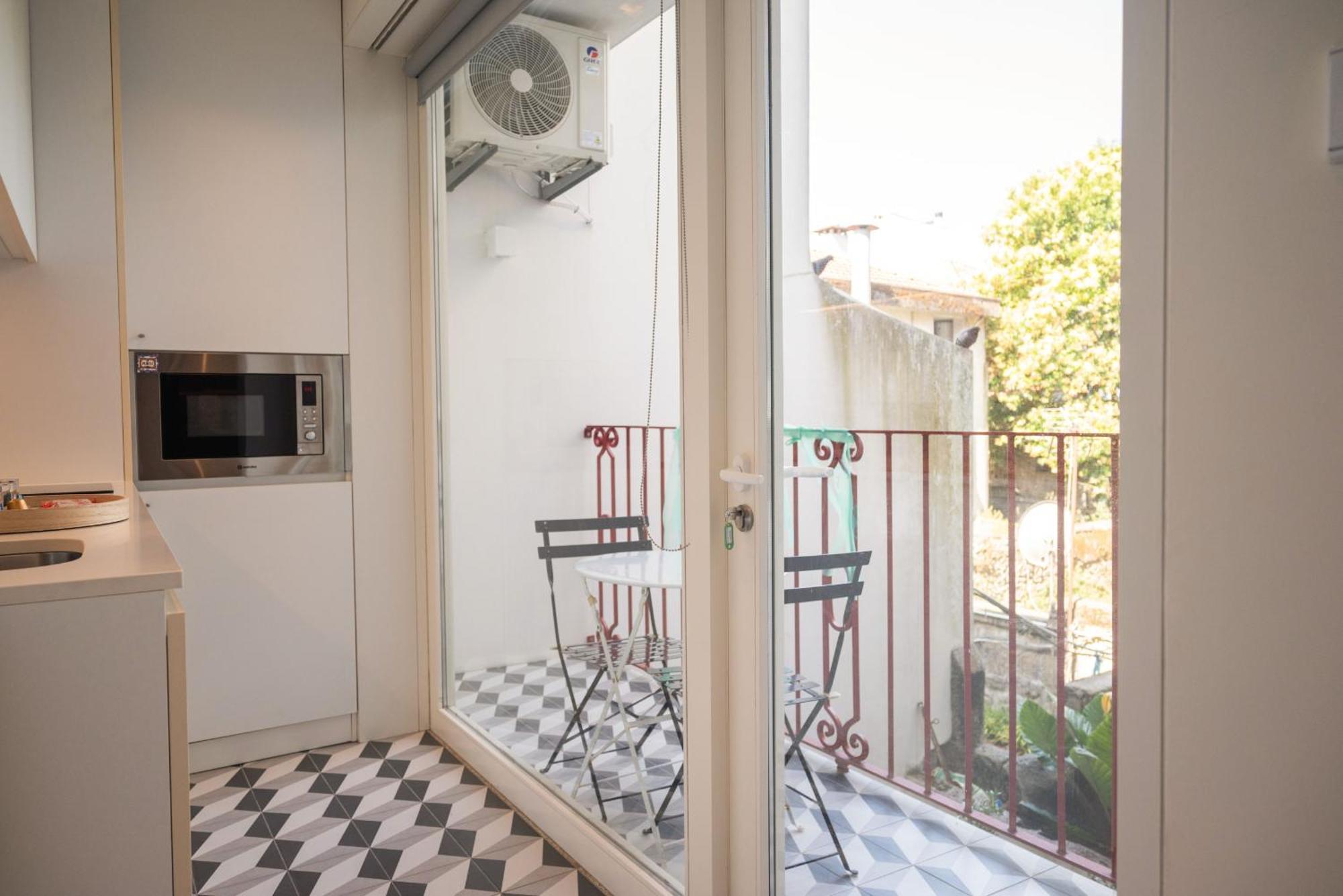 Modern Loft W Ac Downtown And Metro Apartment Porto