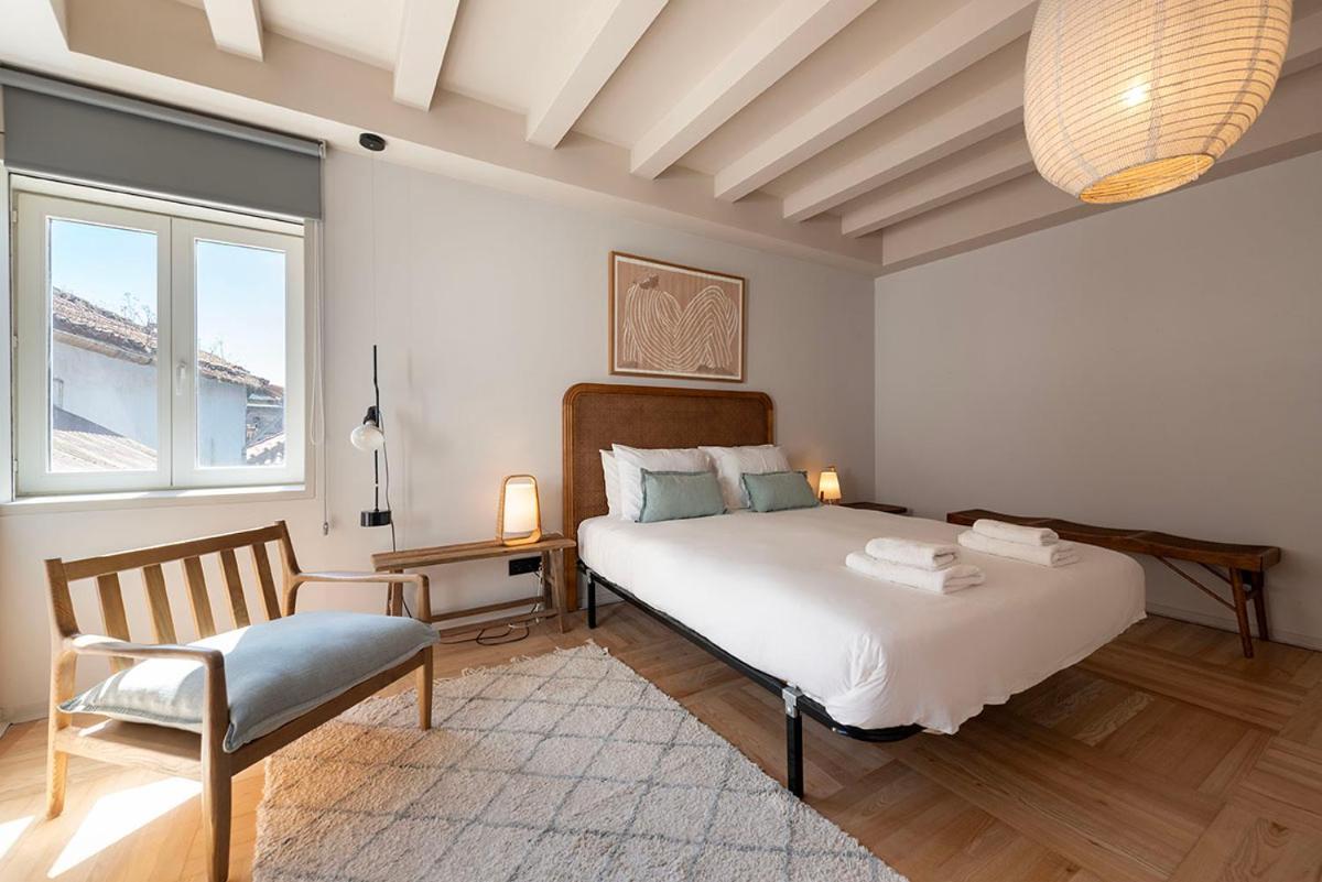 Prime Riverside Duplex Apartment