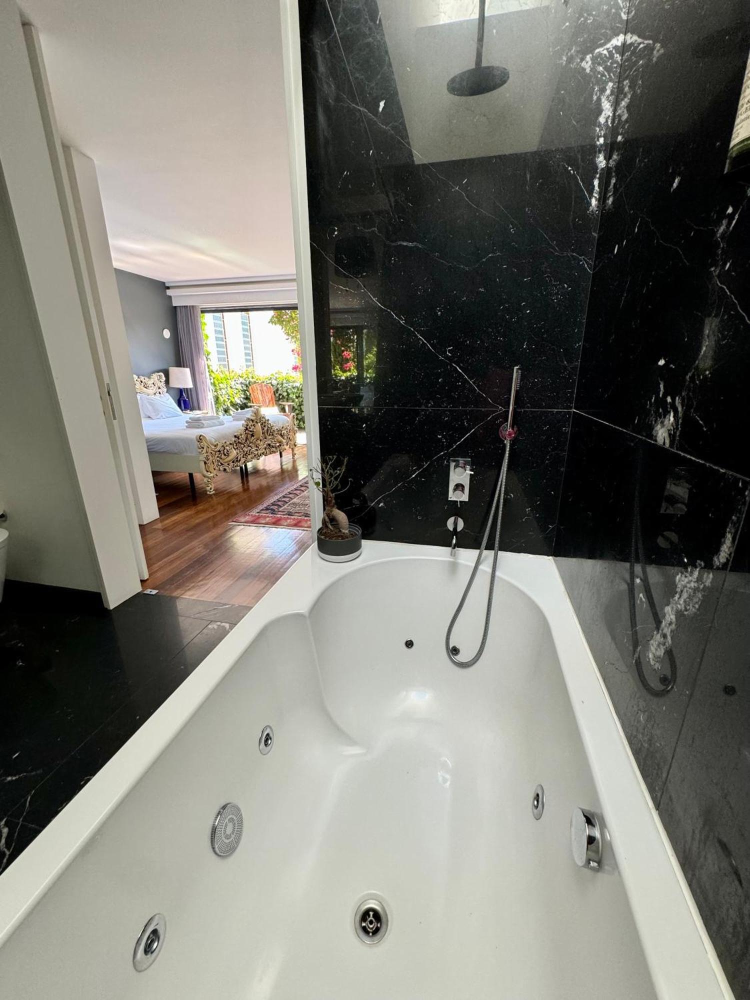 Exclusive Luxury With S-pool & Garden Villa Porto