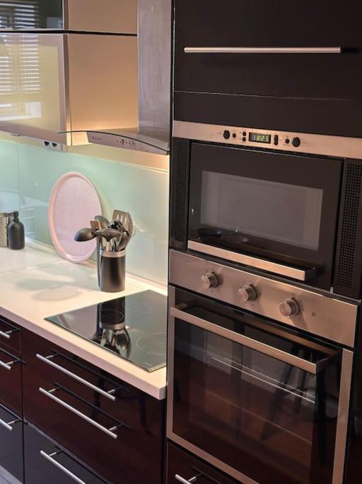 Renovado Com Ac, 2 Wc Completos, Terraco E Garagem Appartement *