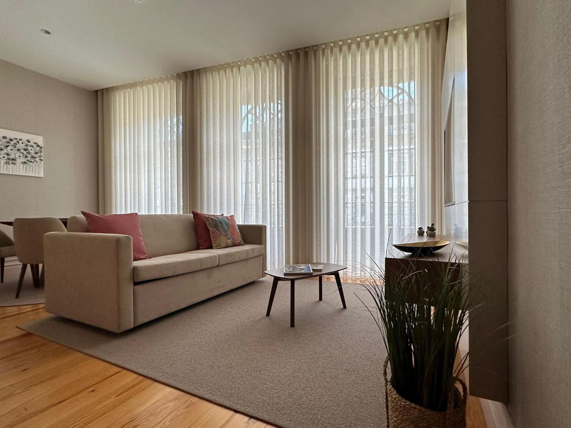 Lit - Clerigos Apartment