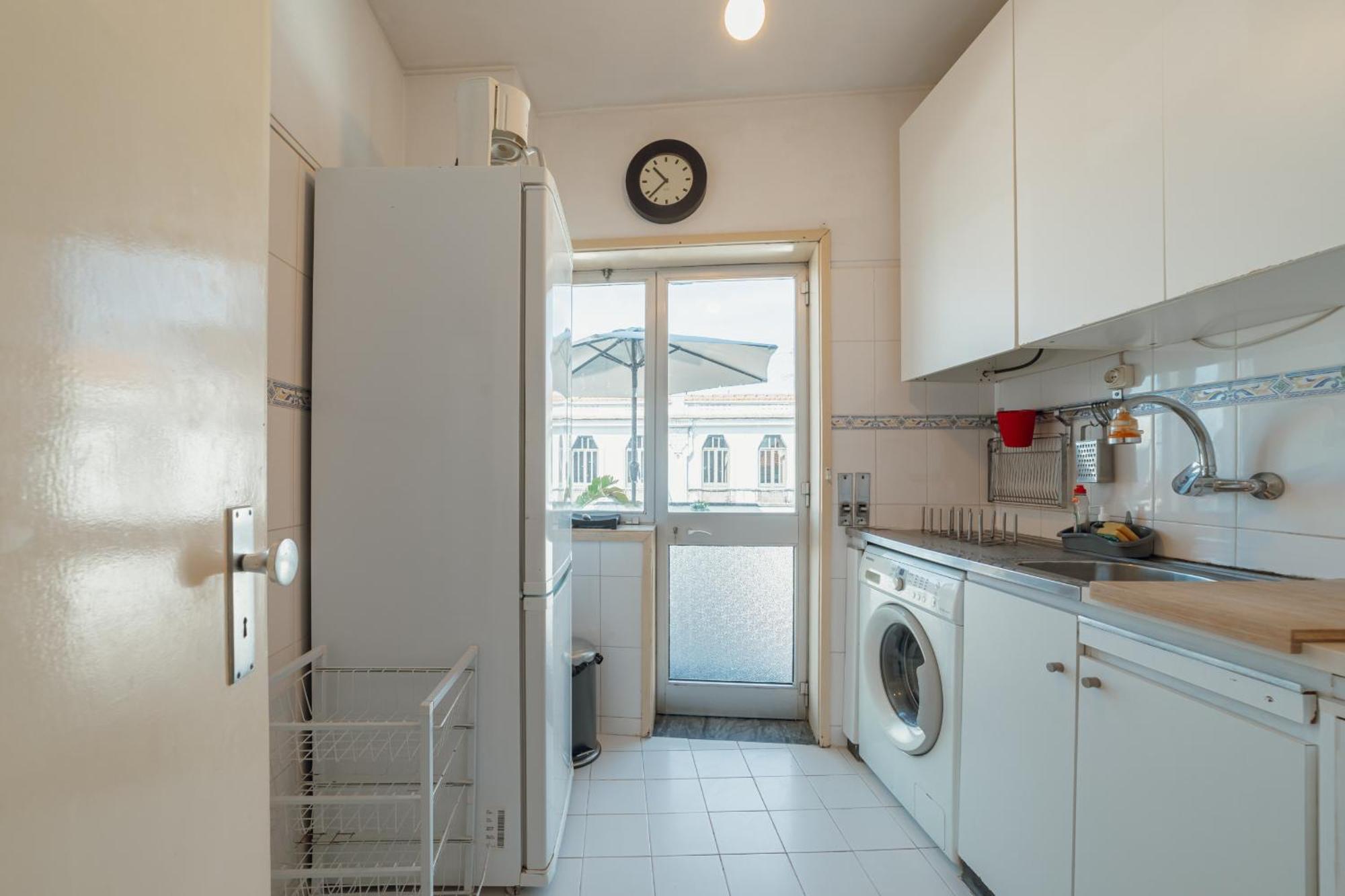 Downtown Classic With Terrace By Vacationy Apartment Porto