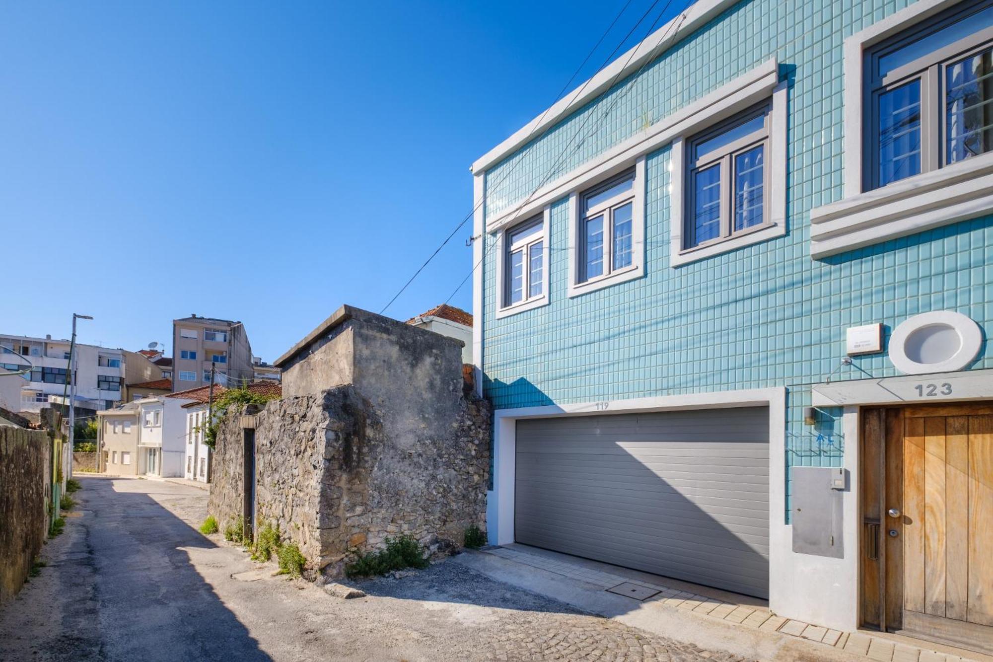 Tiles House Porto