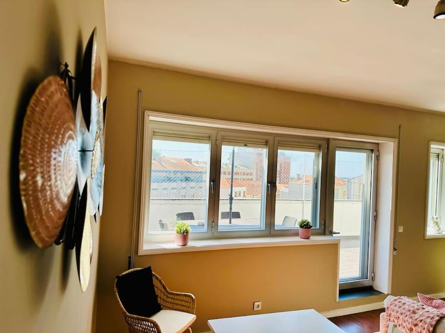 Renovado Com Ac, 2 Wc Completos, Terraco E Garagem Appartement
