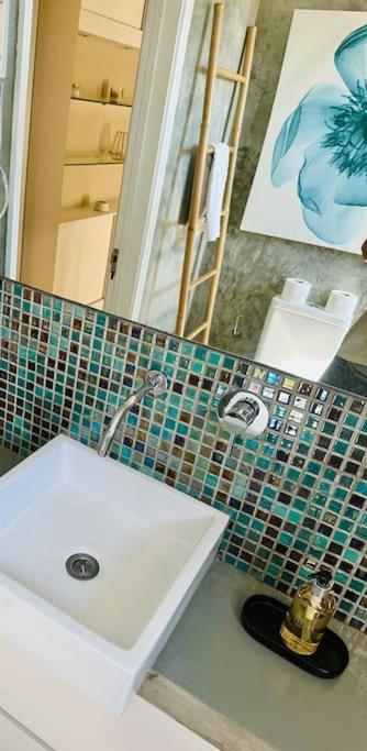 Appartement Renovado Com Ac, 2 Wc Completos, Terraco E Garagem