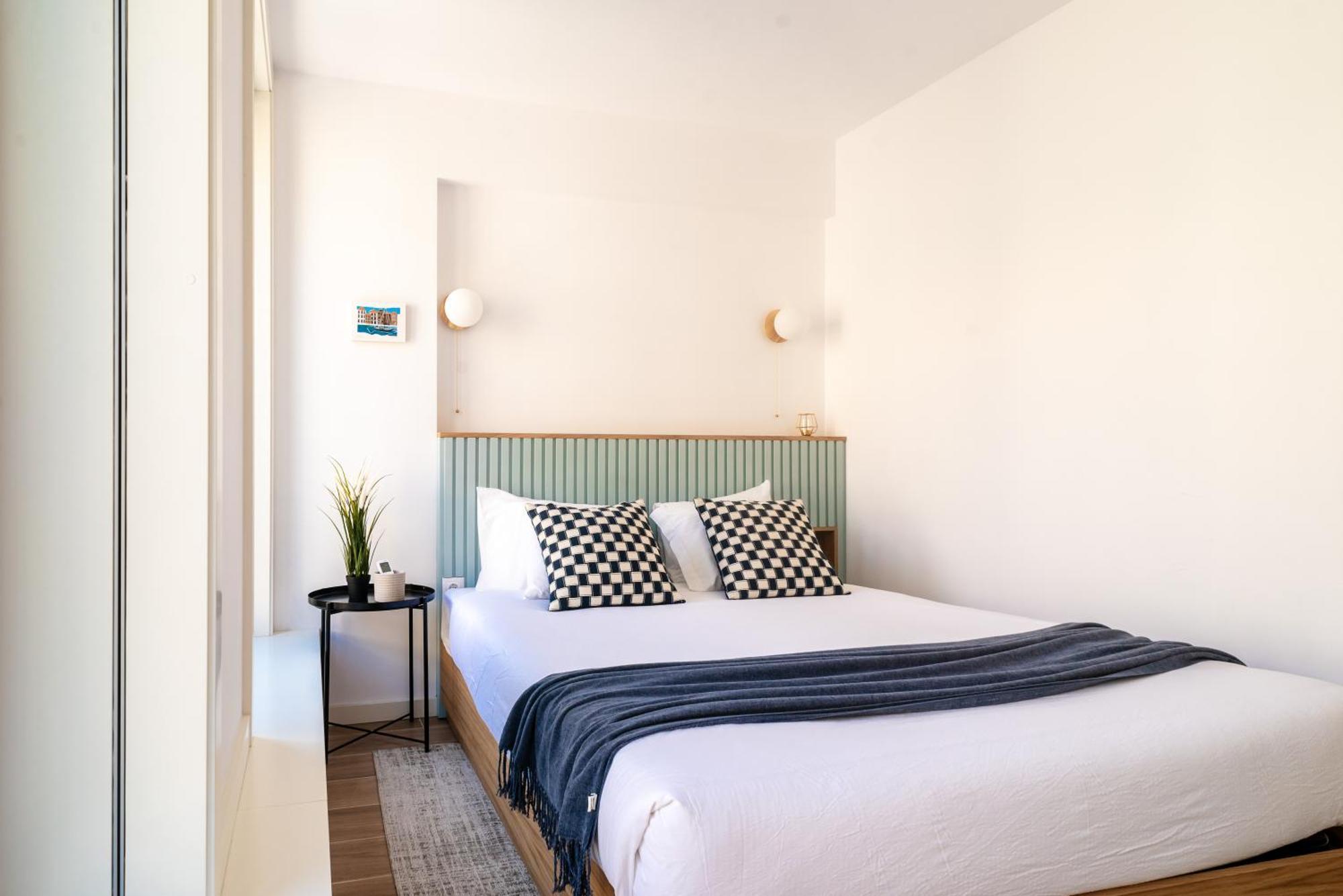 Apartment Bright Bonfim Flat W/ Balcony By Lovelystay