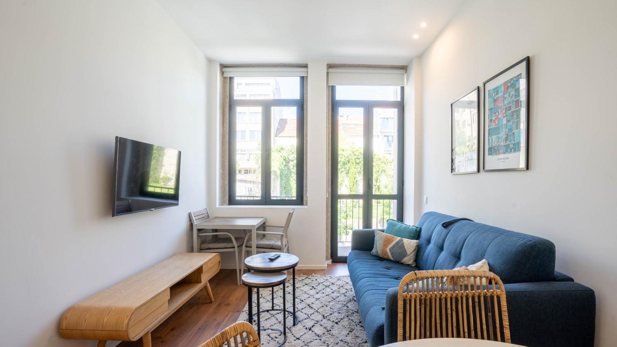 Apartment Retreat W Free Parking By Lovelystay Porto