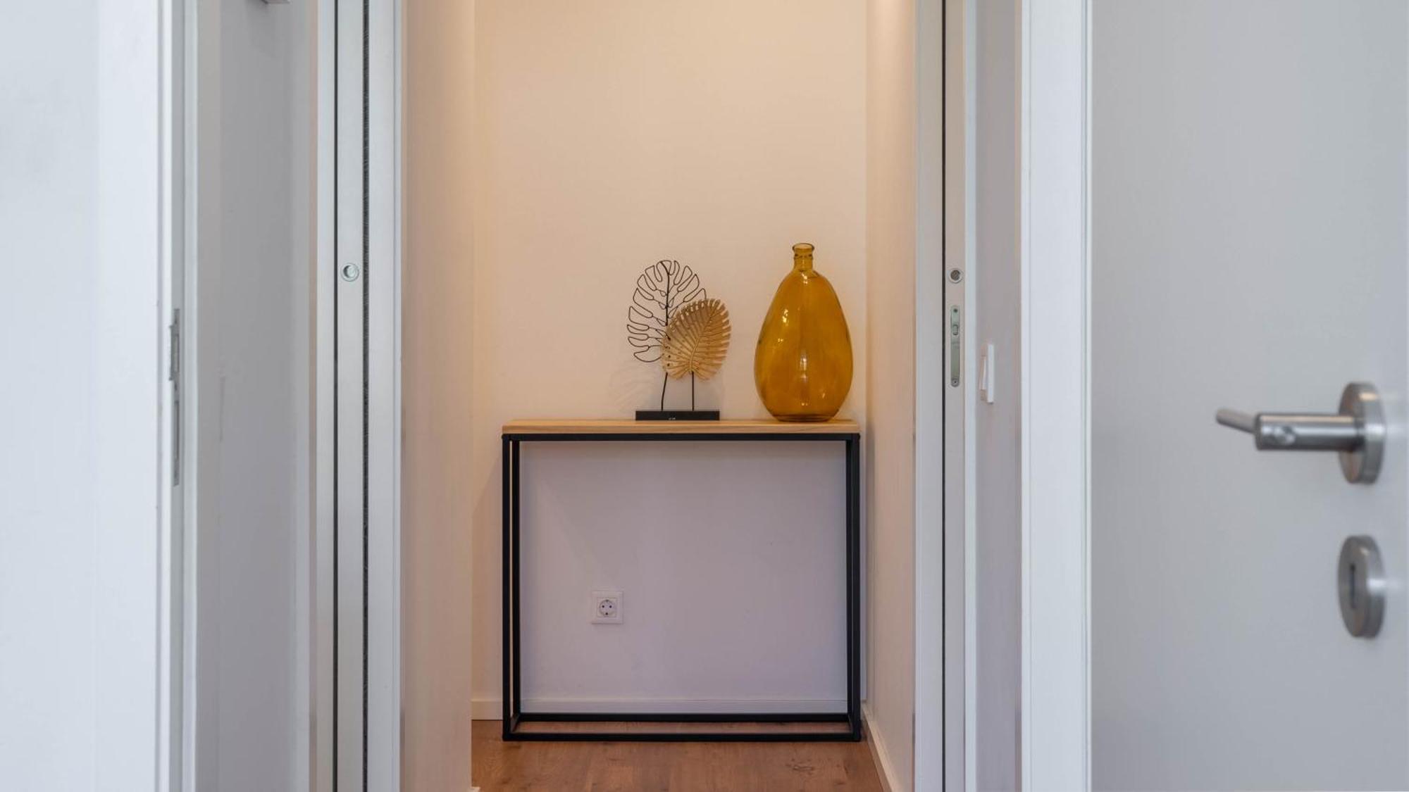 Apartment Retreat W Free Parking By Lovelystay Porto