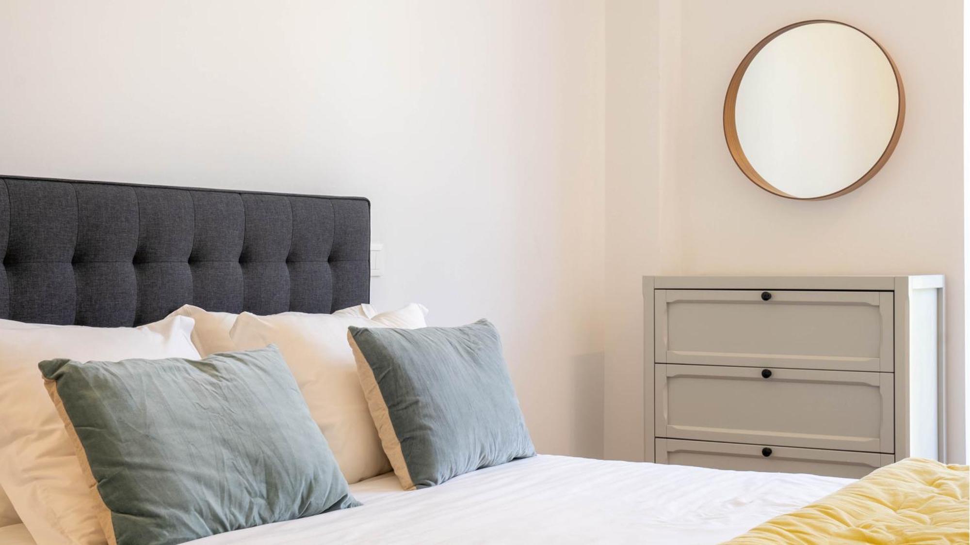 Apartment Retreat W Free Parking By Lovelystay