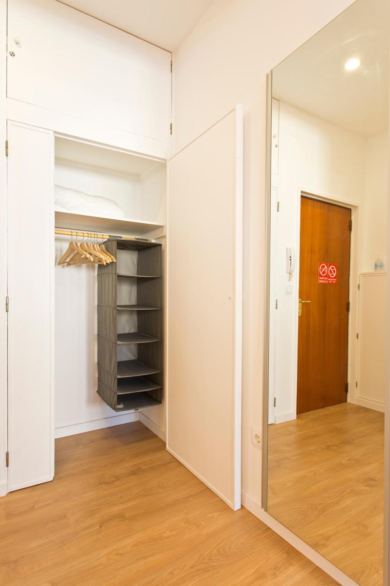Casa Roberto - Apartment, Lift, Ac, Car Parking - Extra *