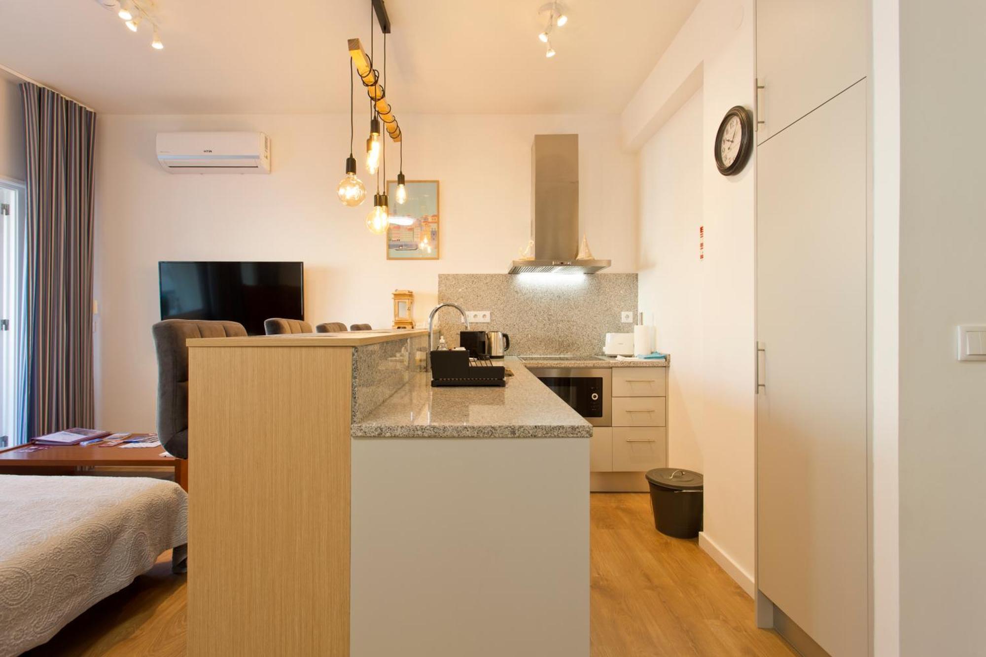 Casa Roberto - Apartment, Lift, Ac, Car Parking - Extra