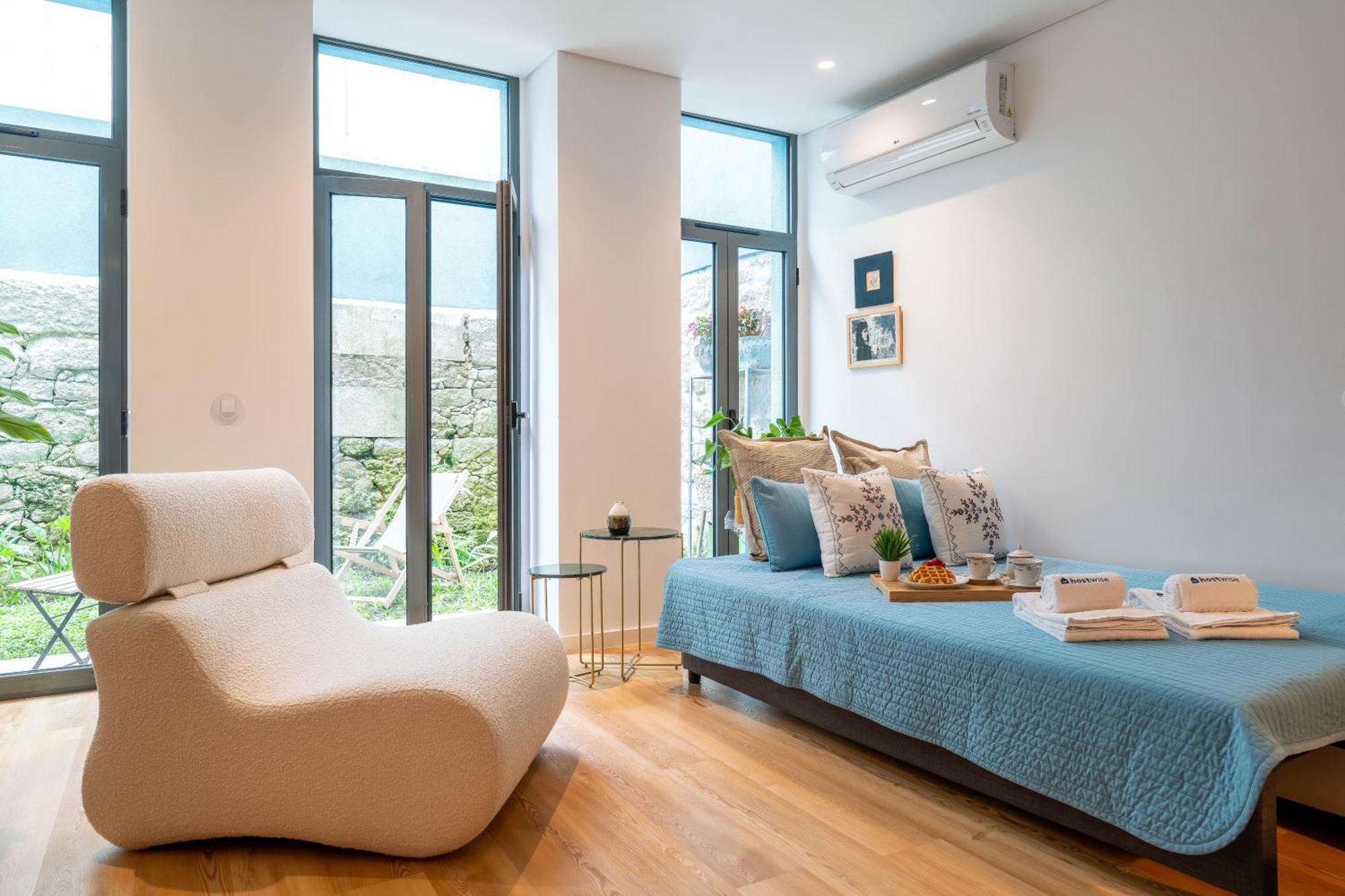 Apartment Host Wise - Stylish Urban Flat With Terrace *