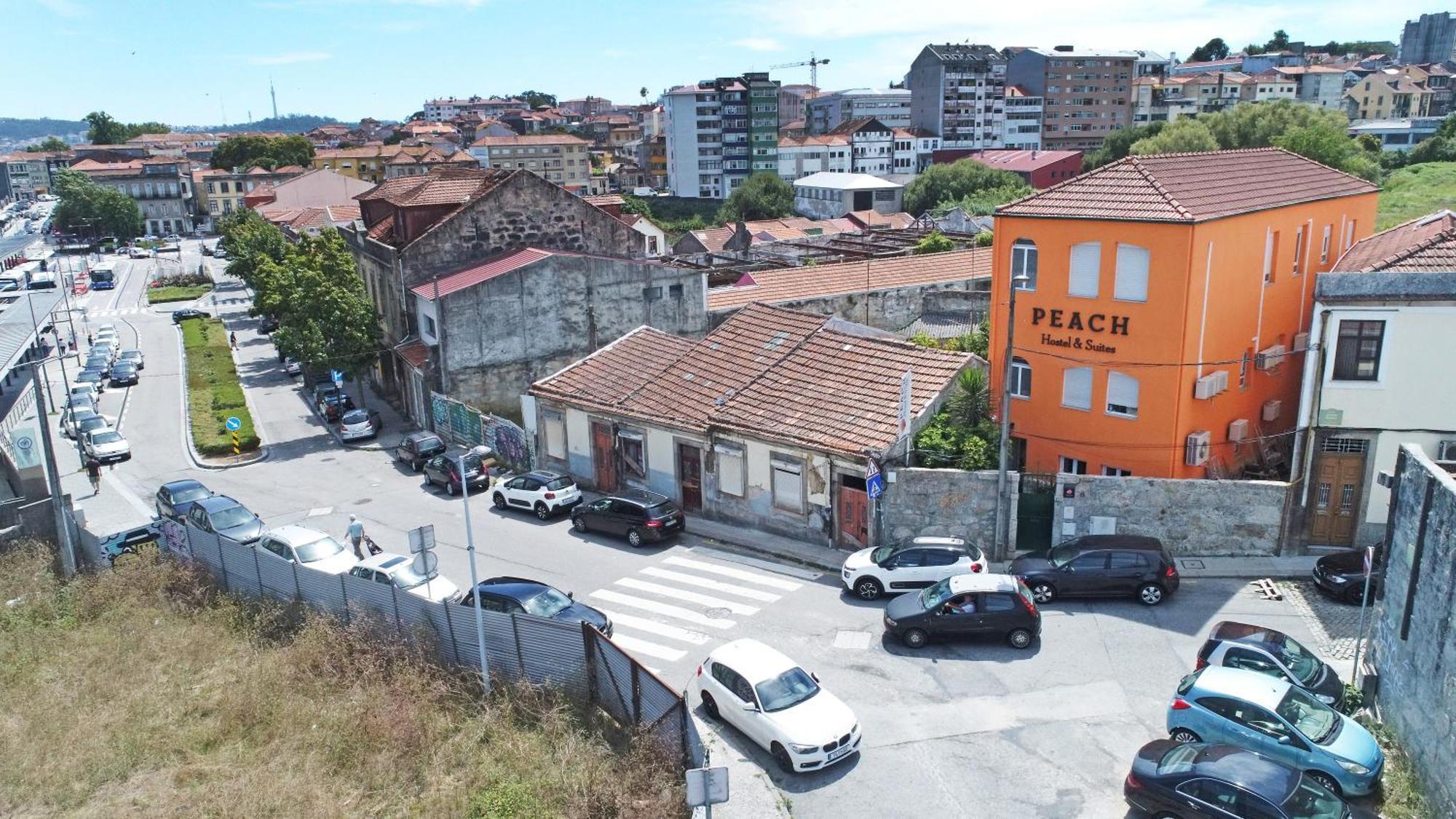Peach Hostel&suites Hostel