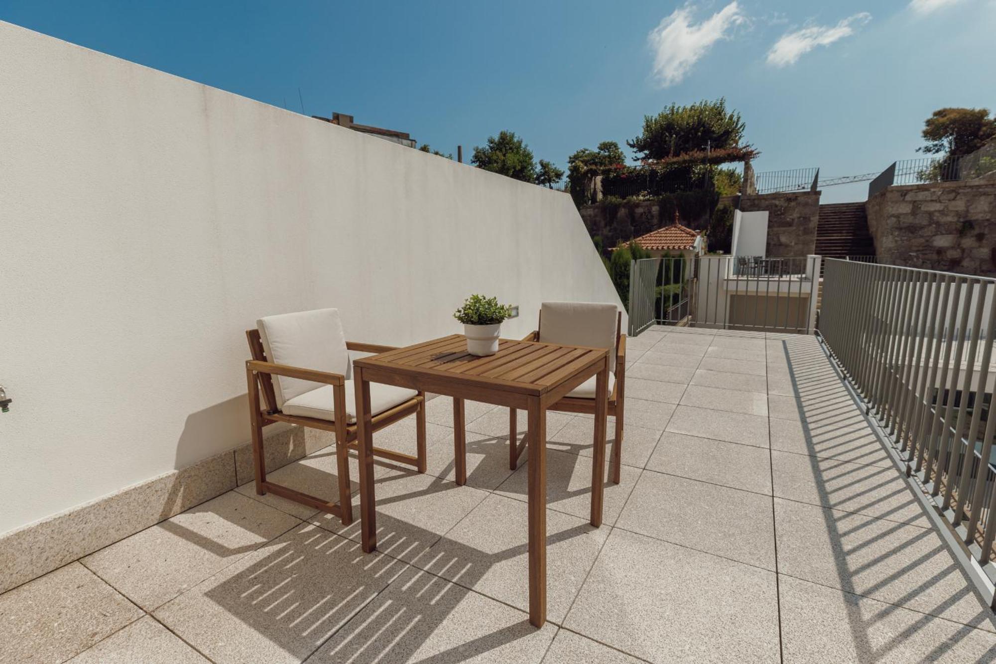 Apartamento With A Pool By Vacationy Porto