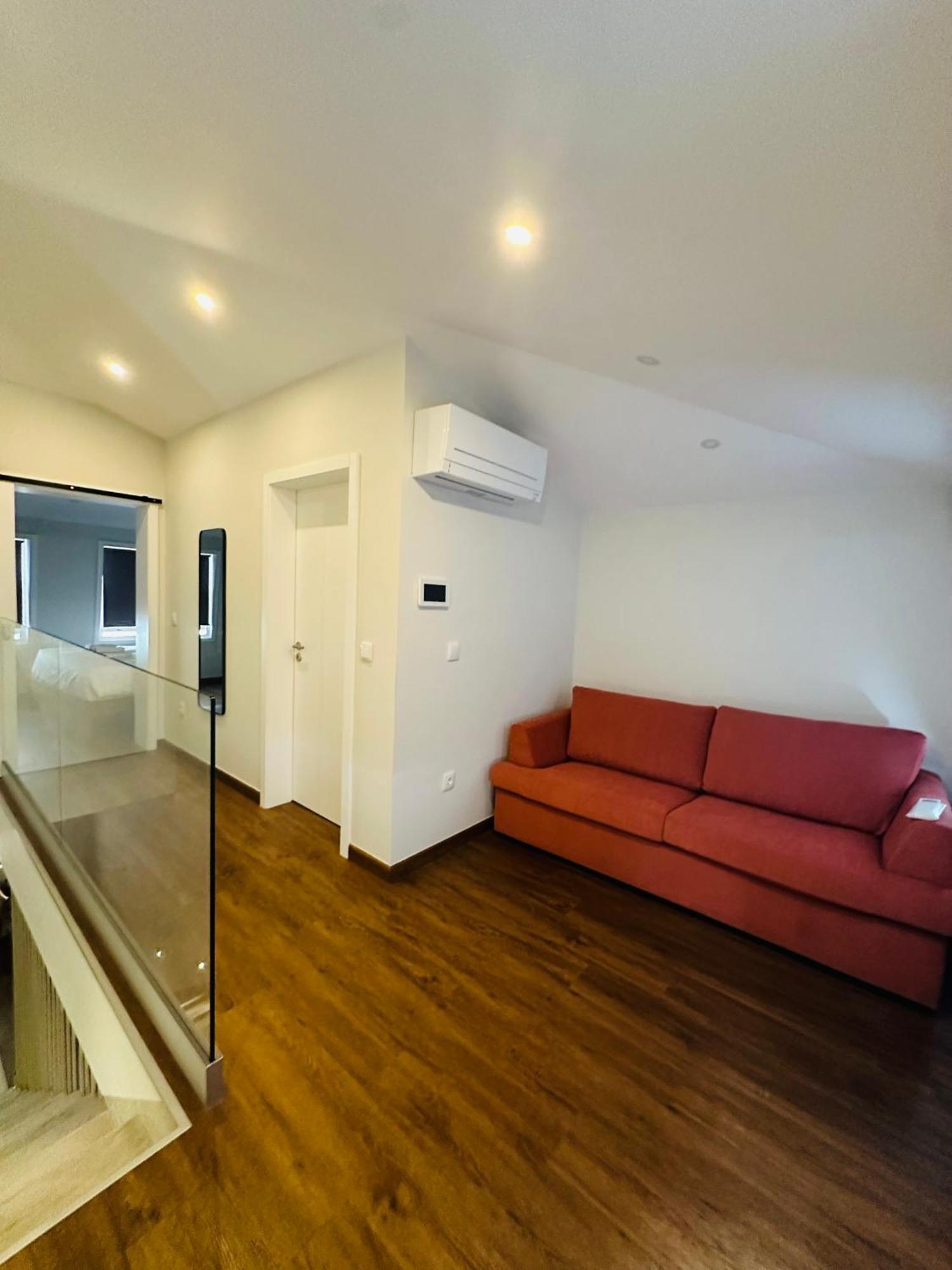 Bridge Apartment *