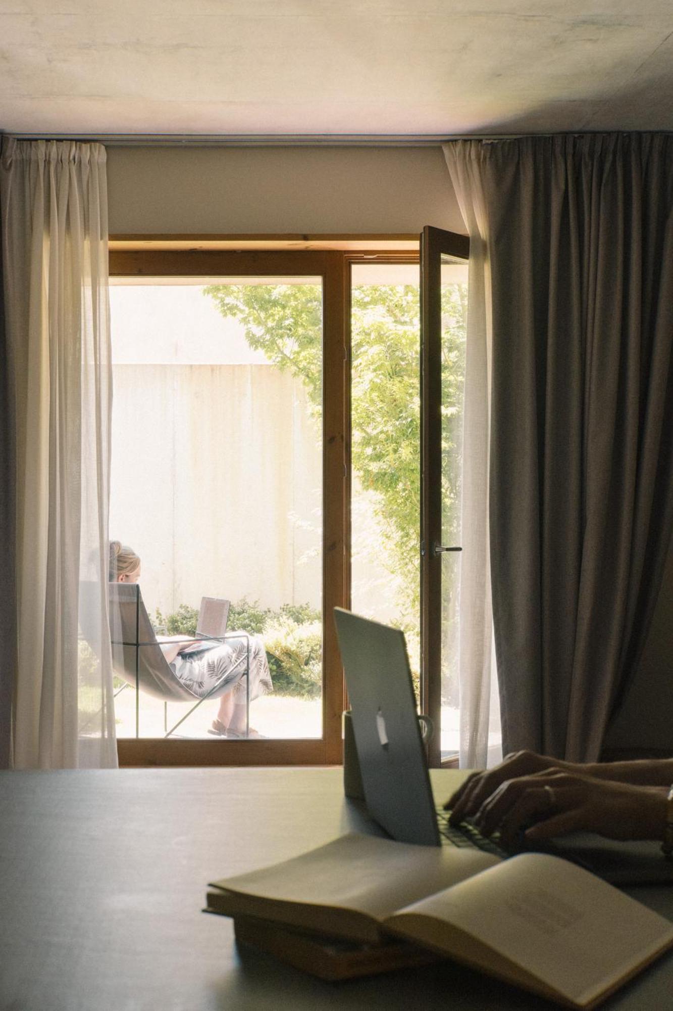 Outsite Mouco Hotel
