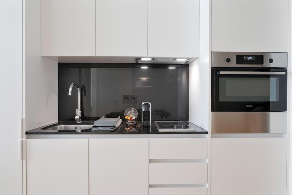 Take Me To Aliados Apartment Porto