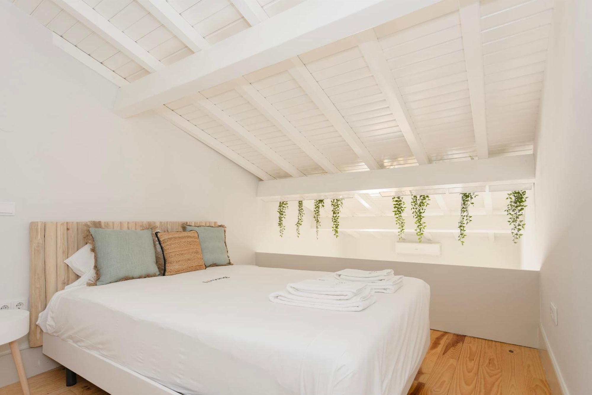 Liiiving In - Bolhao Garden Apartment *