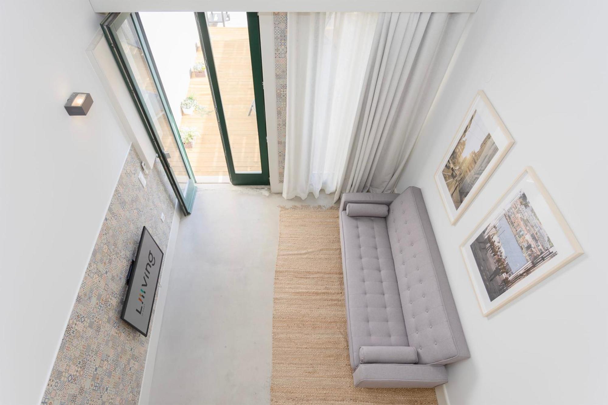 Liiiving In - Bolhao Garden Apartment