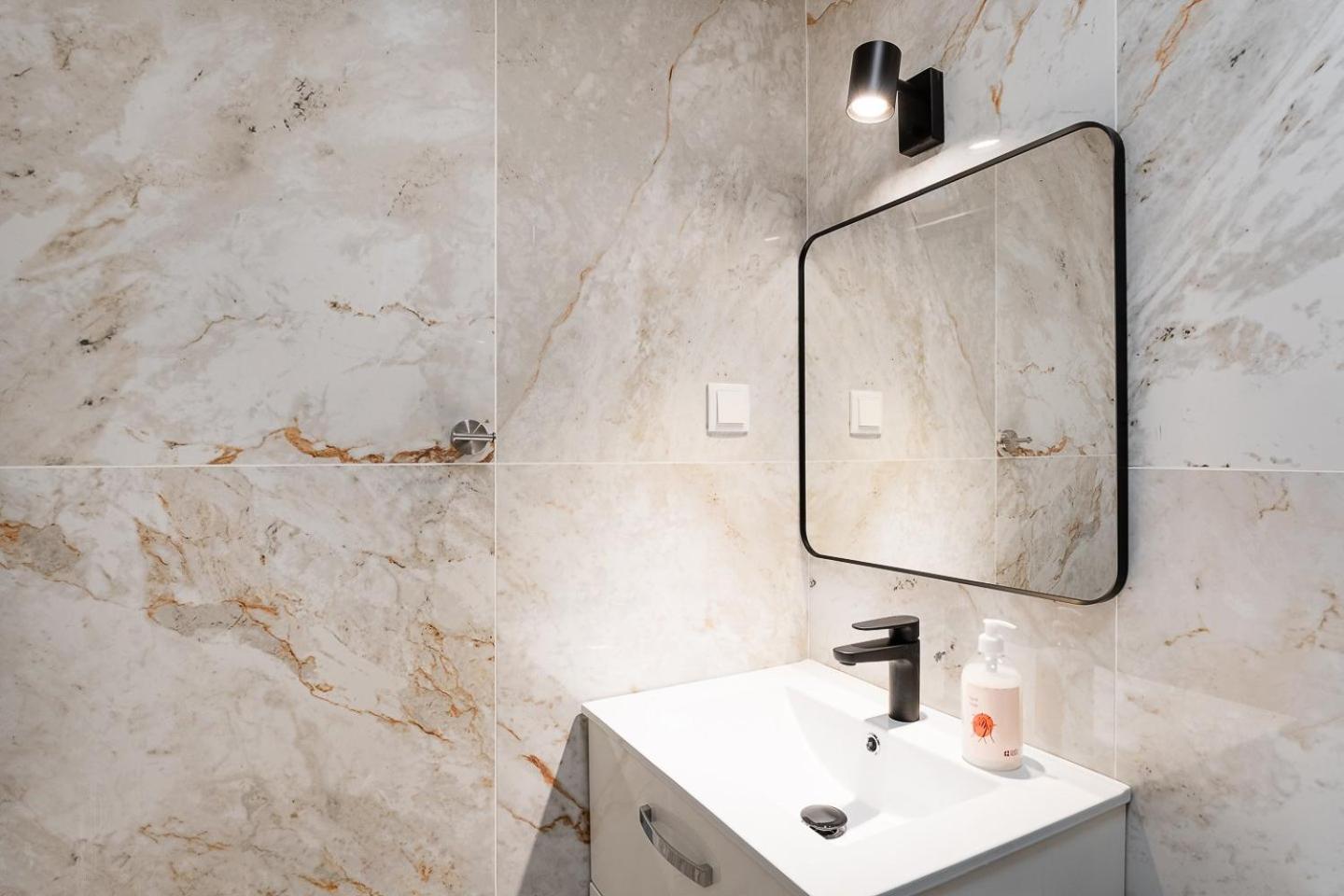 Guestready - Serene Hideout In Downtown