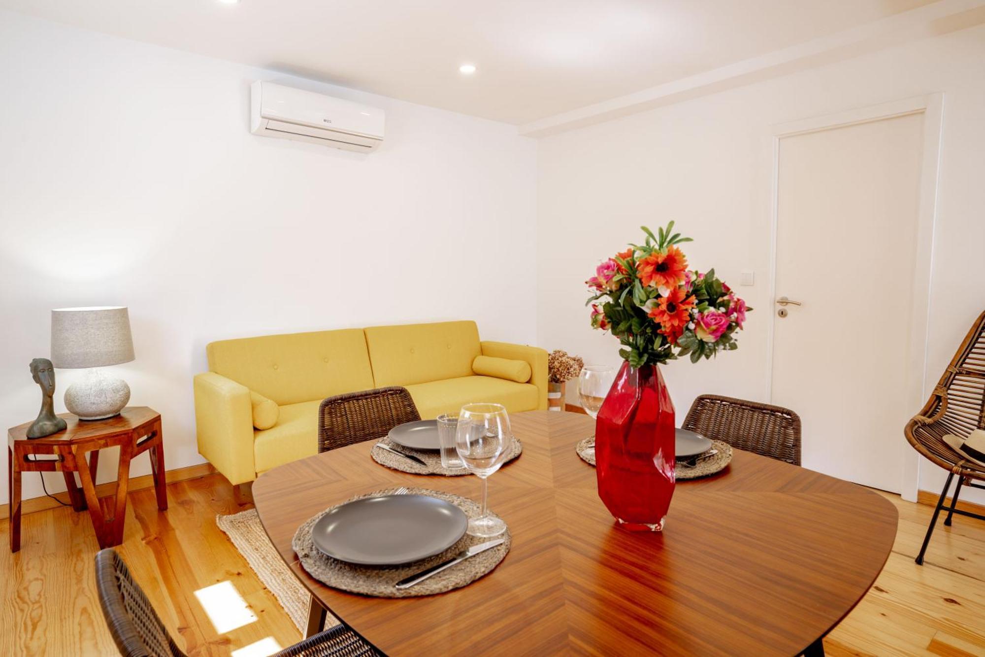 Authentic Village Appartement