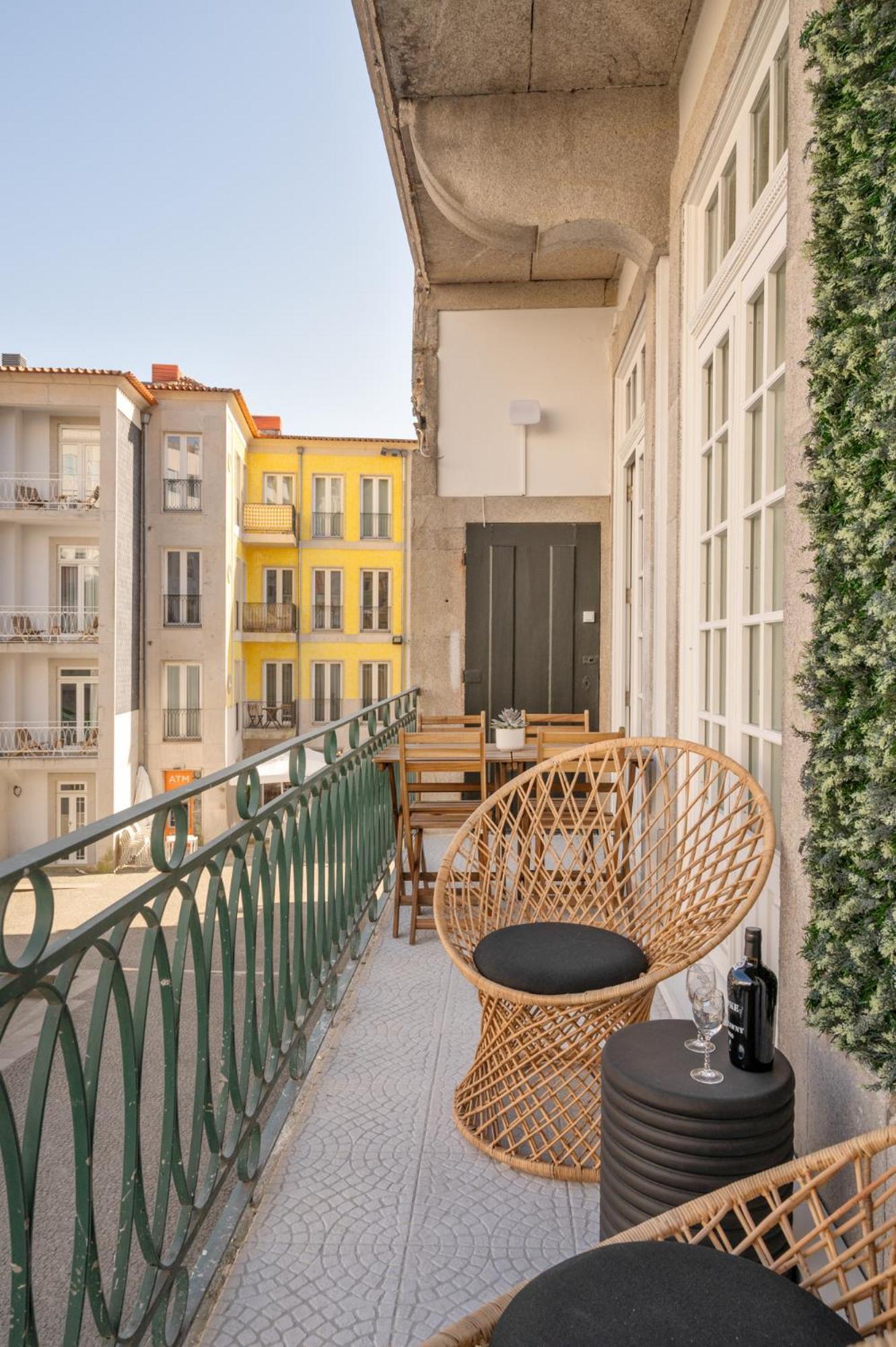 Apartment 42 1t Cardosas Block Historic Ap *