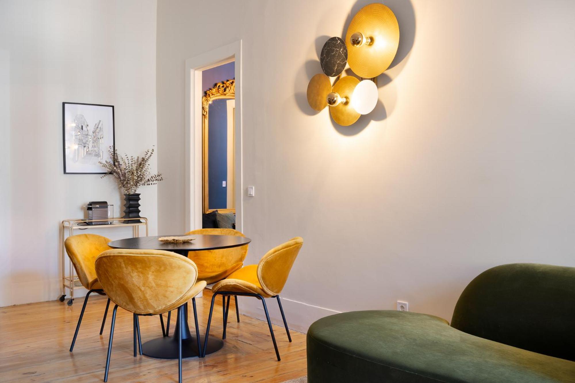Apartment 42 1t Cardosas Block Historic Ap *