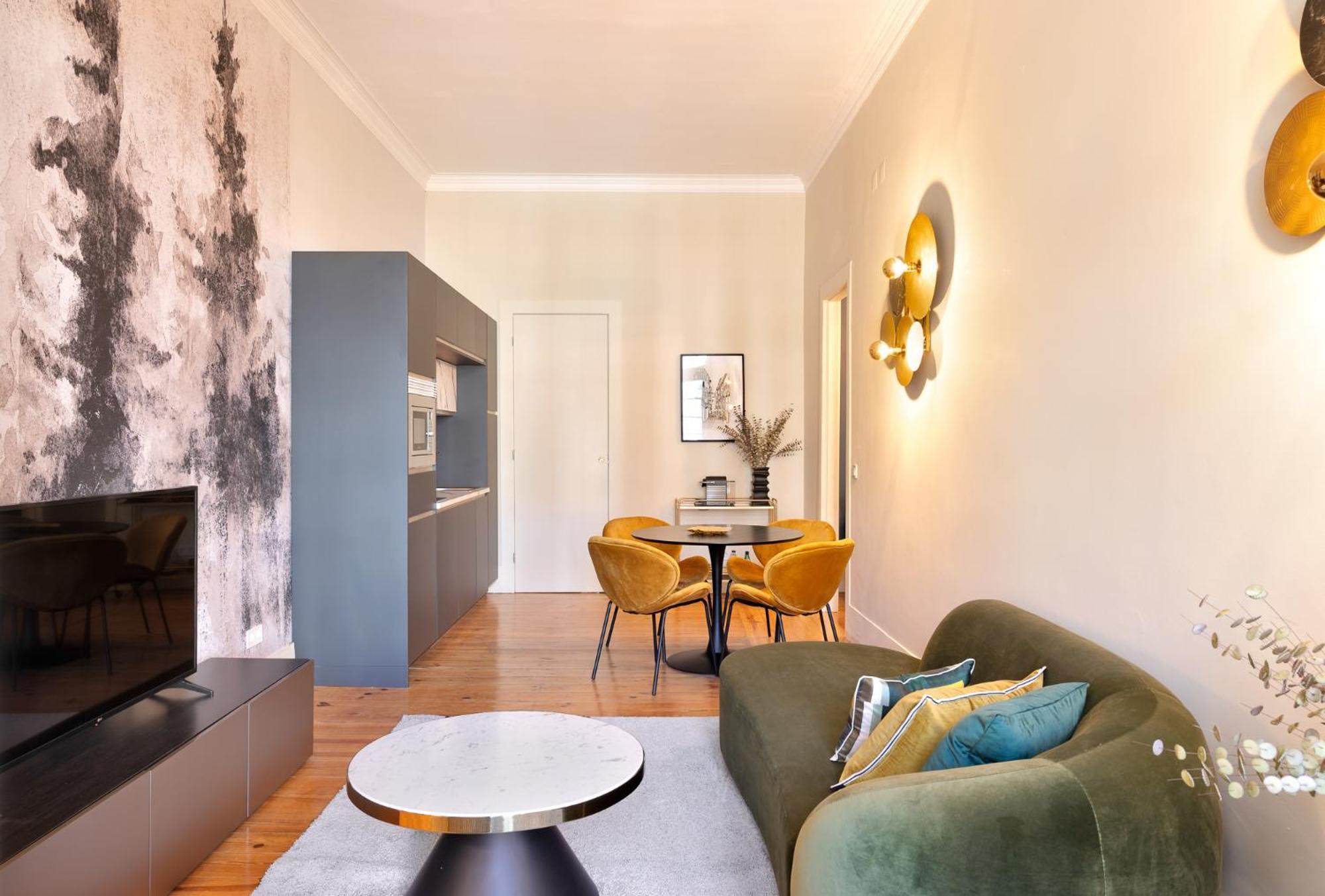 Apartment 42 1t Cardosas Block Historic Ap *
