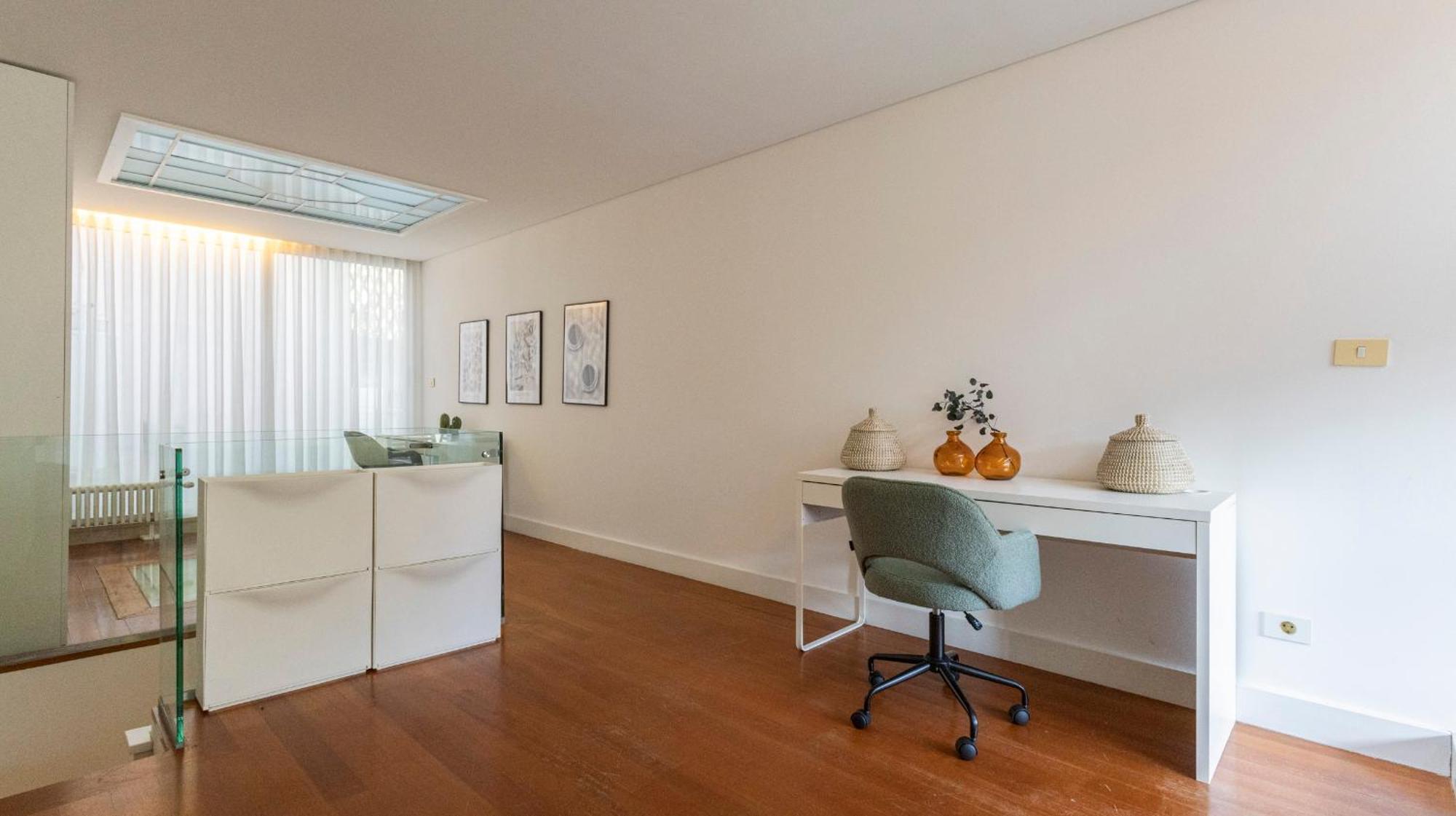 Fabrica Three-story Charm By Lovelystay Apartment *