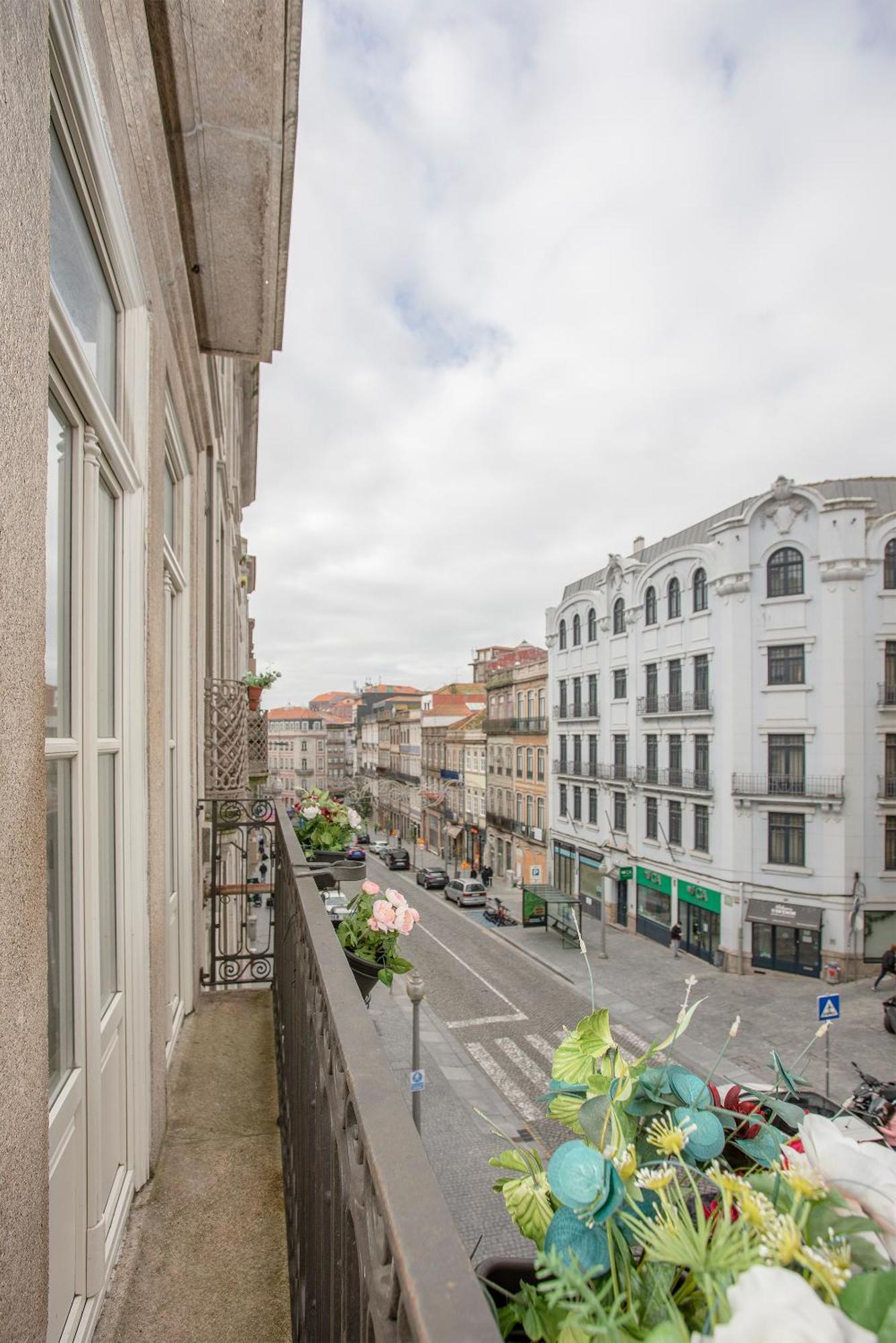 Liiiving In - Ribeira Secret Apartment
