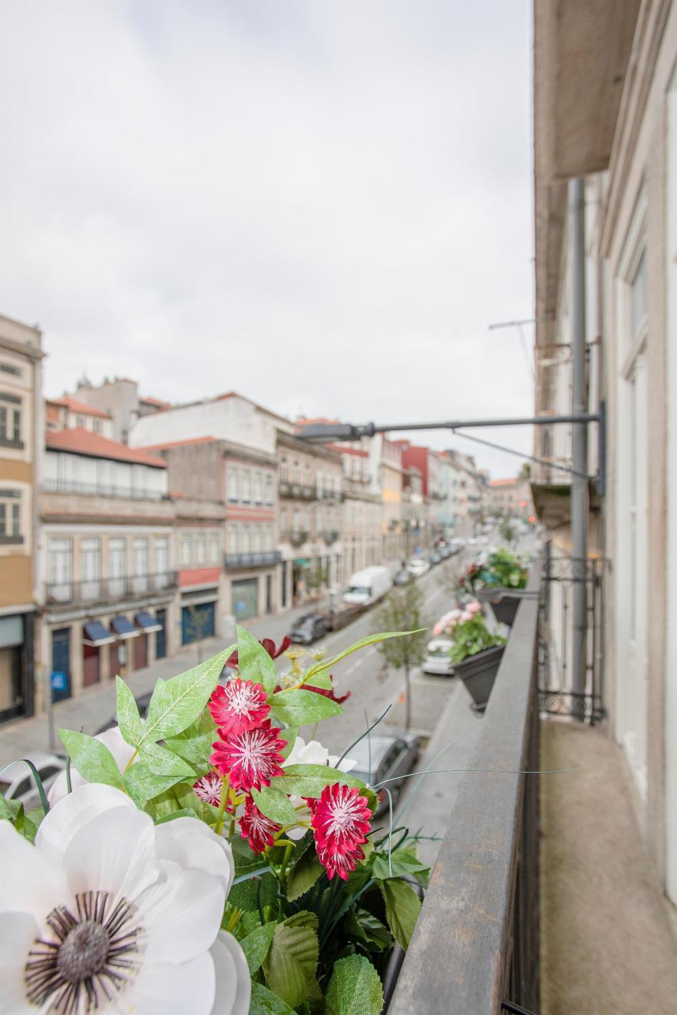 Liiiving In - Ribeira Secret