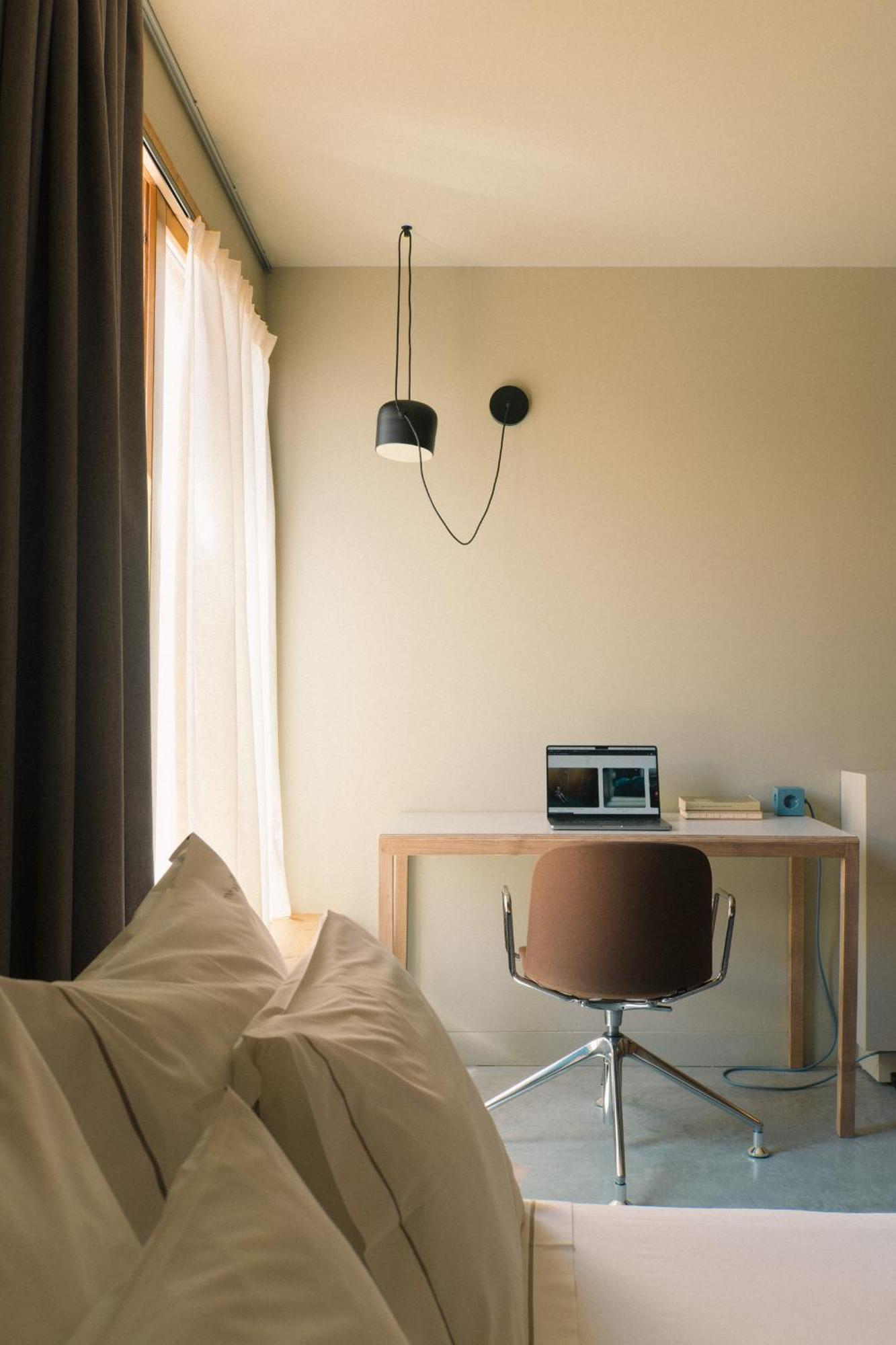 Hotel Outsite Mouco