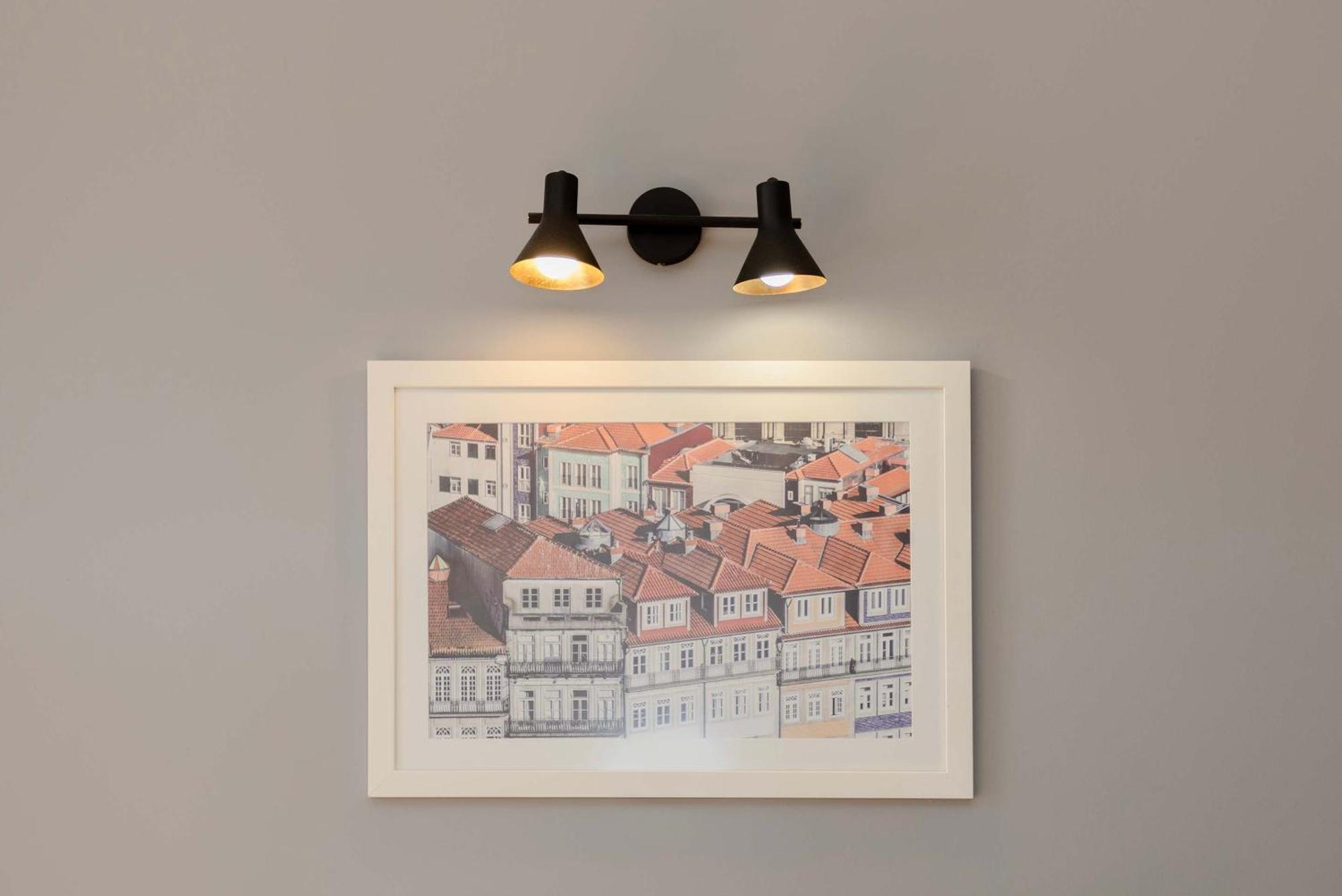 Liiiving In - Silver Light Apartment *