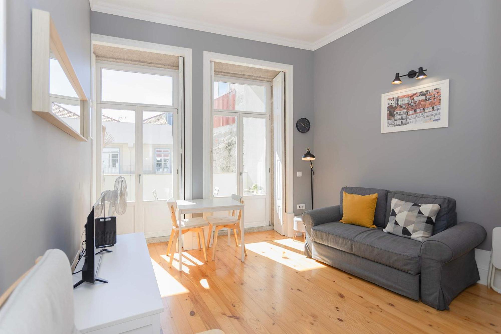 Apartment Liiiving In - Silver Light Porto