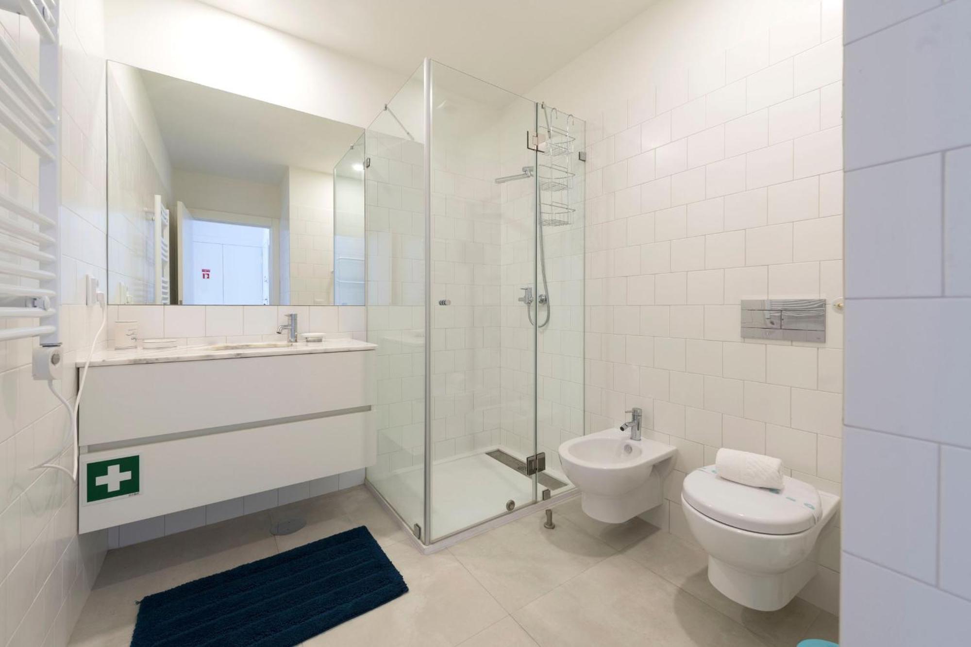 Apartment Contemporary Flat Near Sao Bento By Lovelystay Porto
