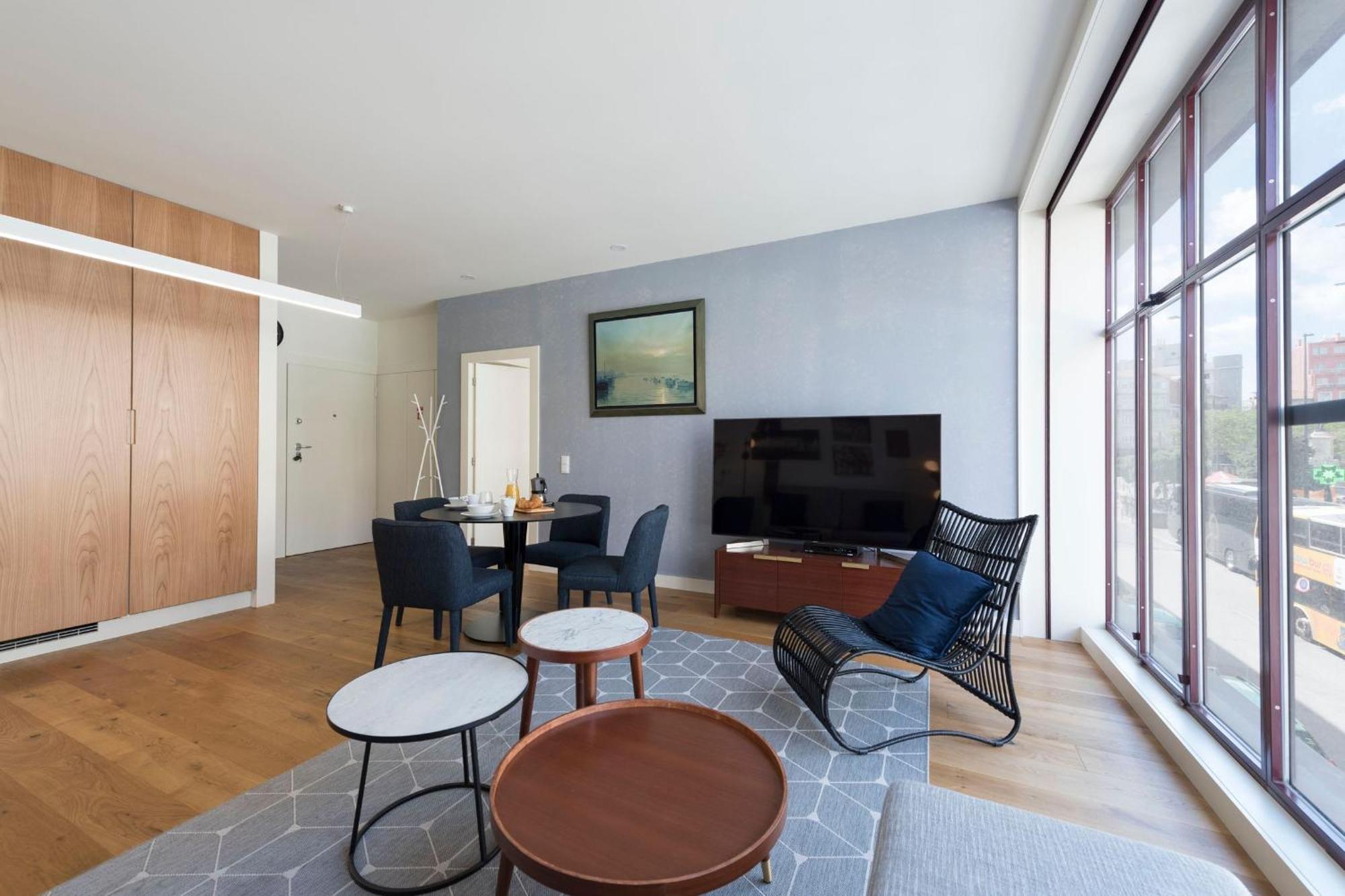 Contemporary Flat Near Sao Bento By Lovelystay Porto