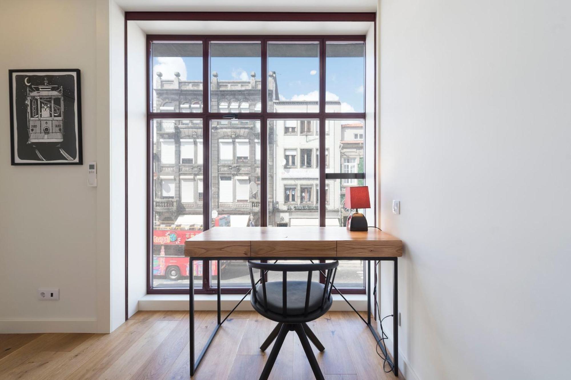 Apartment Contemporary Flat Near Sao Bento By Lovelystay Porto