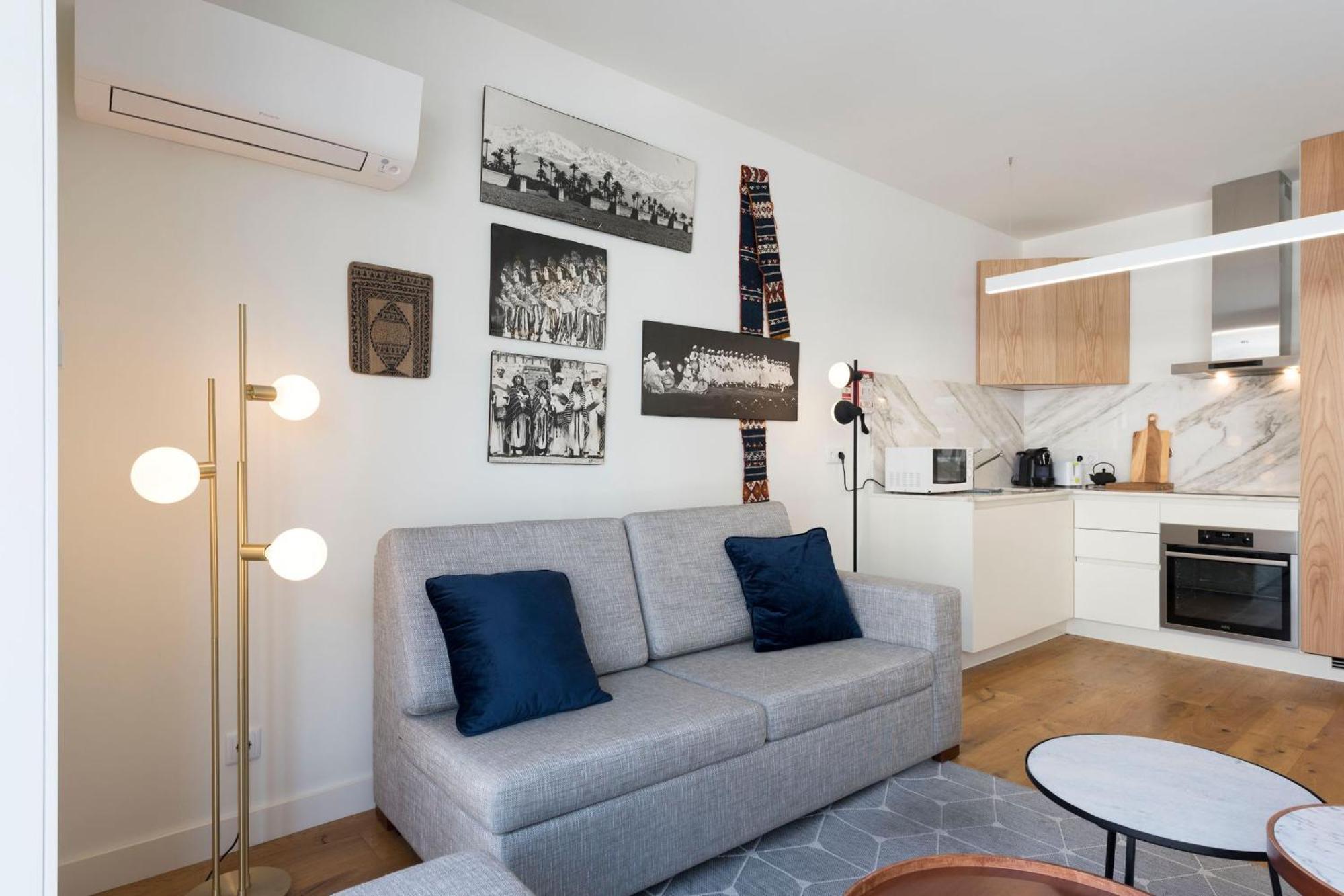 Apartment Contemporary Flat Near Sao Bento By Lovelystay Porto