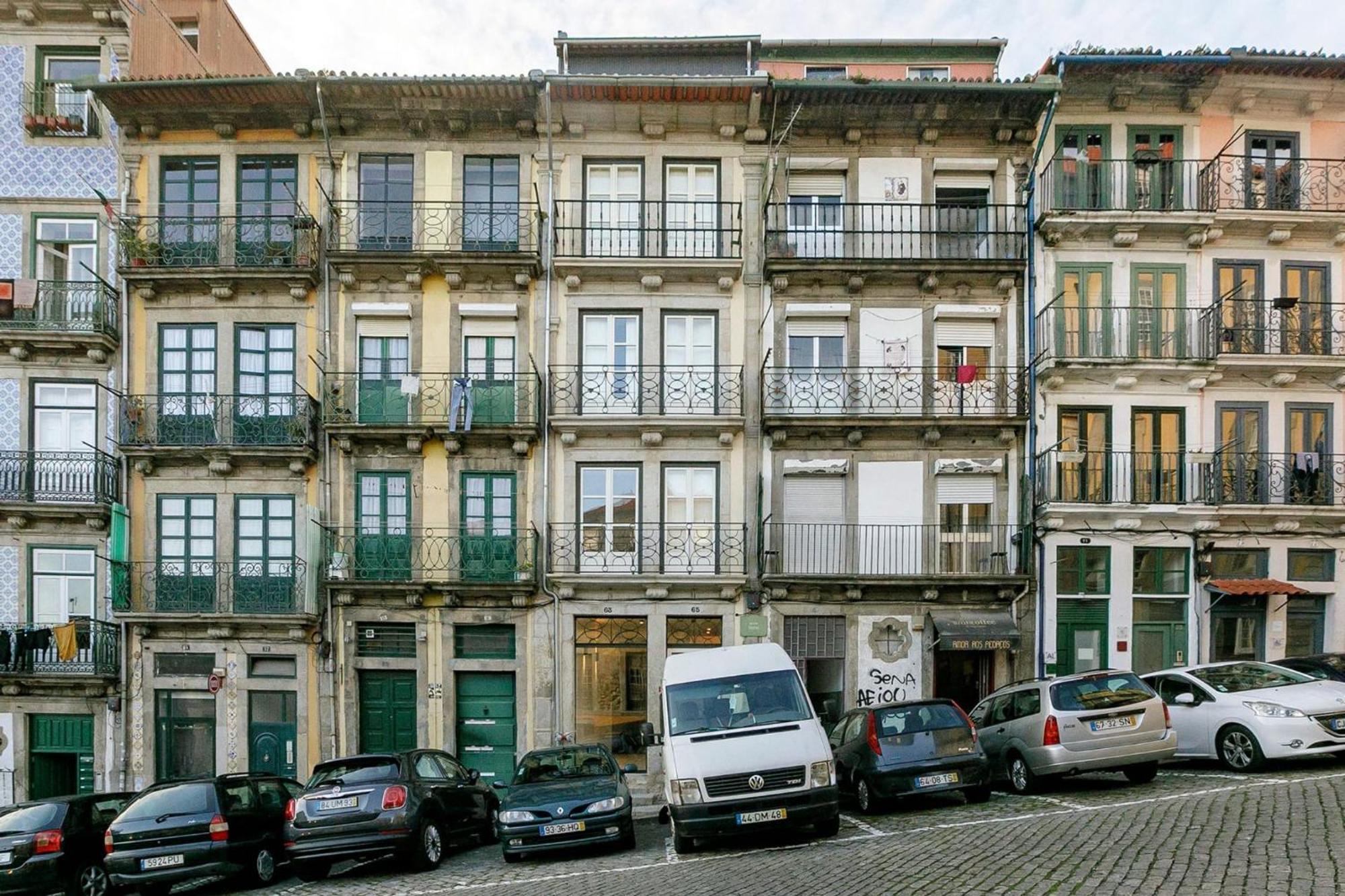 Door 65 - Historical Center Apartamento *