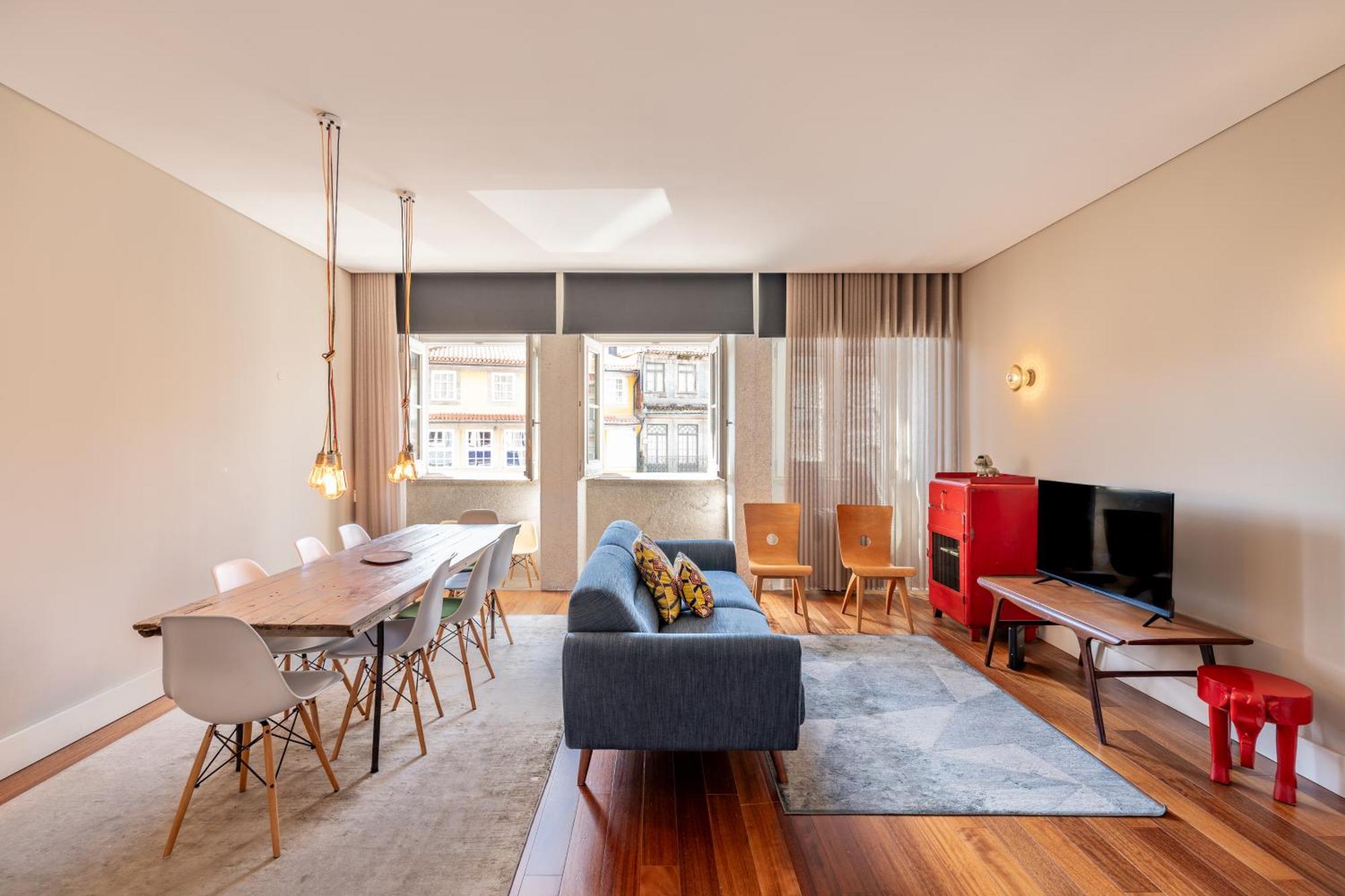Viva Aliados Spacious & Bright Flat