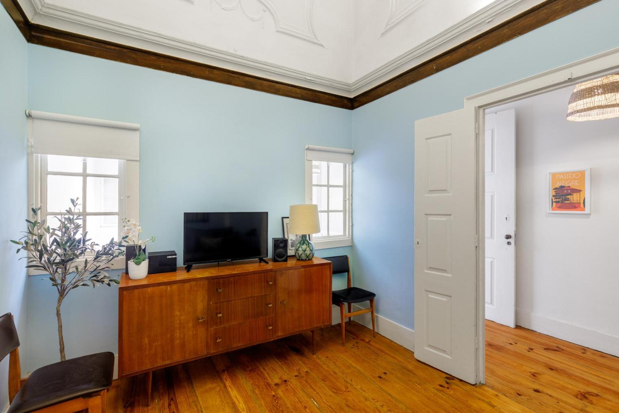 Charming Historic 31 Janeiro Street Apartment