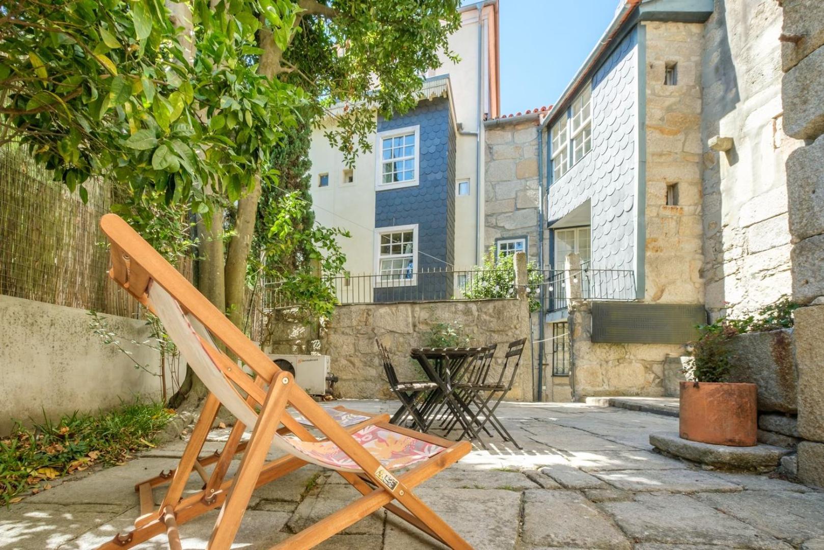 Guestready - Historic Courtyard Townhouse Holiday home Porto
