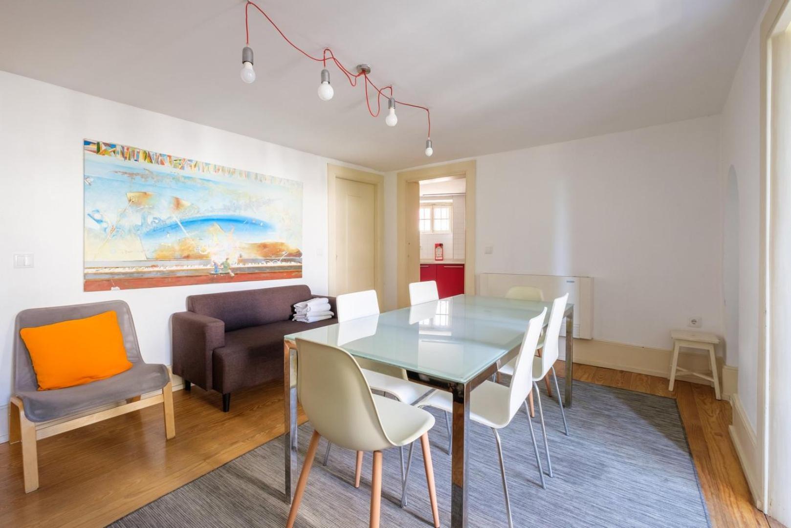 Guestready - Historic Courtyard Townhouse Holiday home *