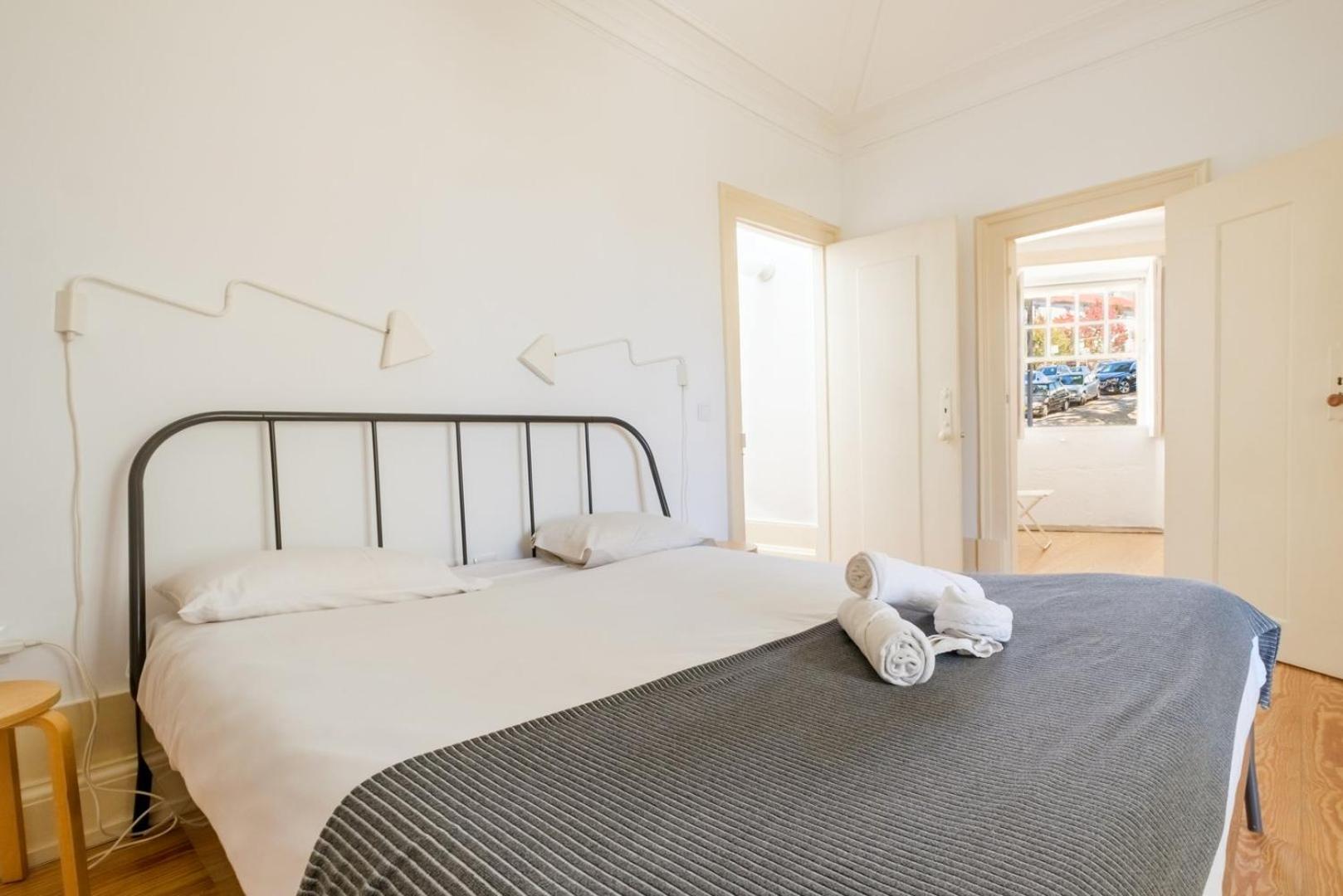 Holiday home Guestready - Historic Courtyard Townhouse